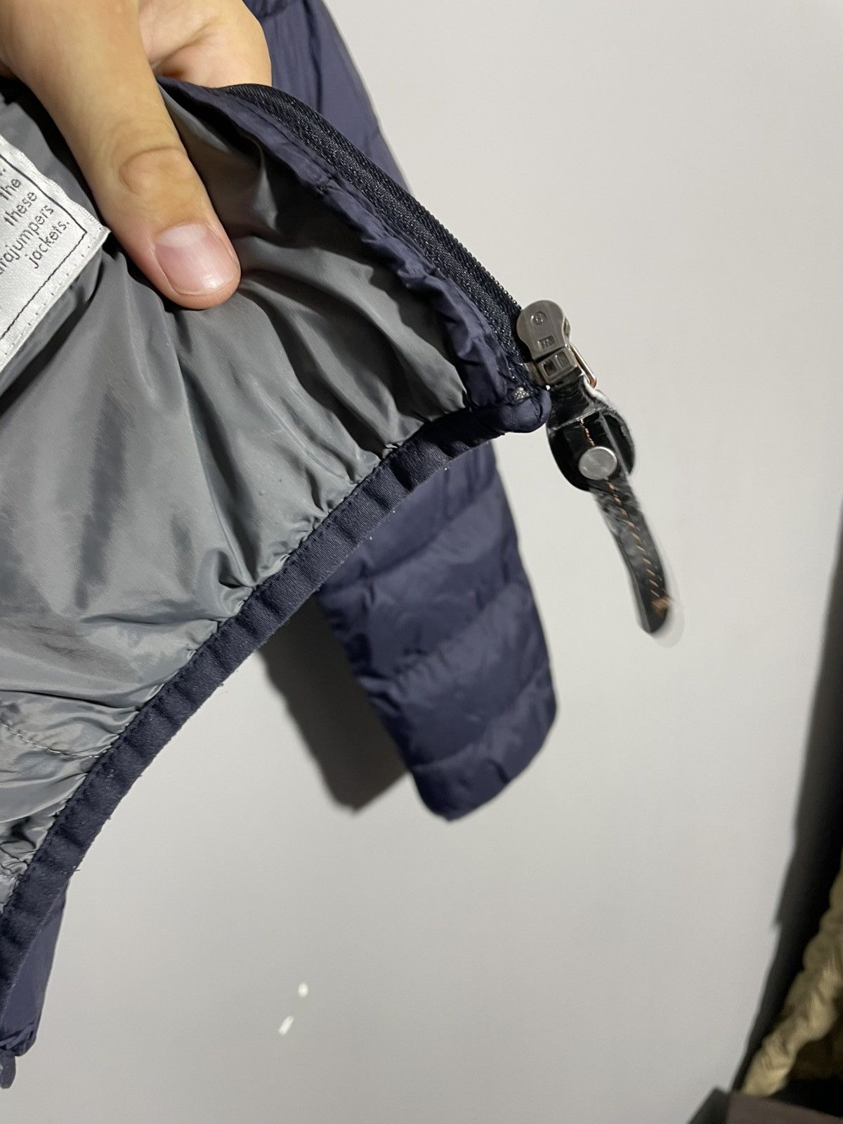 Parajumpers Parajumpers super light weight jacket size L Size US L / EU 52-54 / 3 - 13 Thumbnail