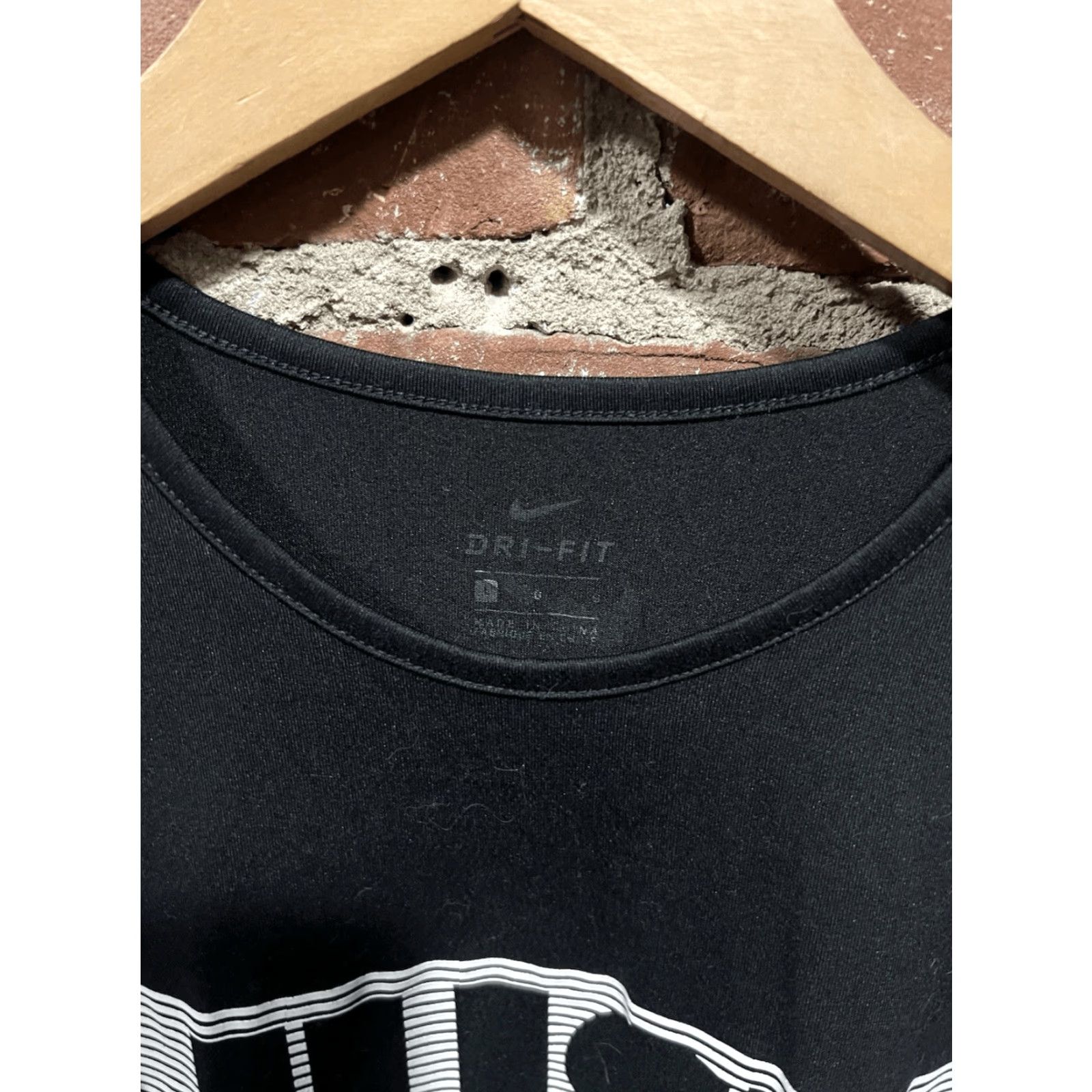 Nike Nike Women's Dri Fit Just Do It Tank Top L Black Sleeveless Regular Tank Sports Logo Workout Activewear Size L / US 10 / IT 46 - 2 Thumbnail
