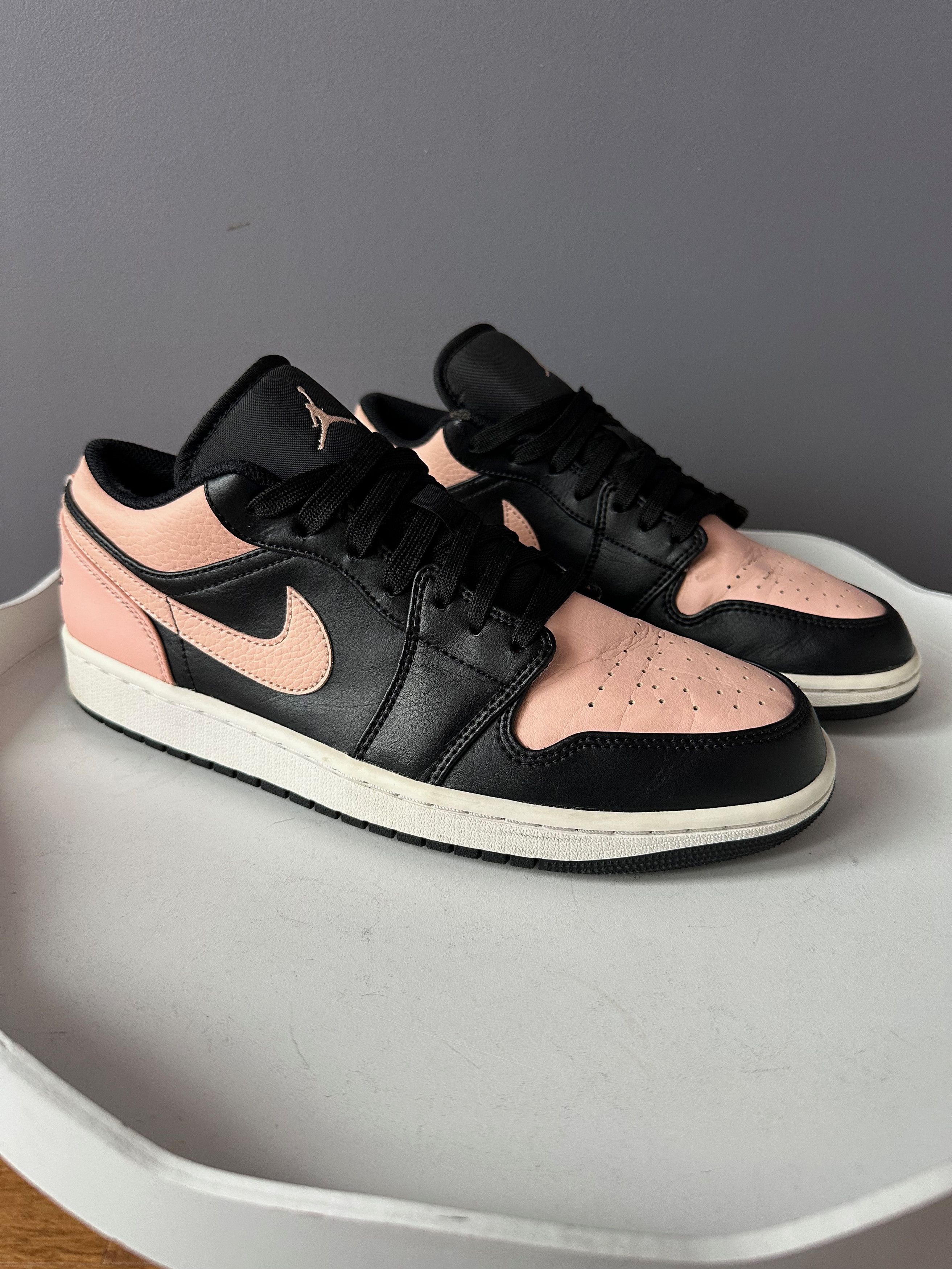 Jordan Brand Air Jordan 1 Low Crimson Tint OG Pink Black low top sneakers Size US 10 / EU 43 - 1 Thumbnail