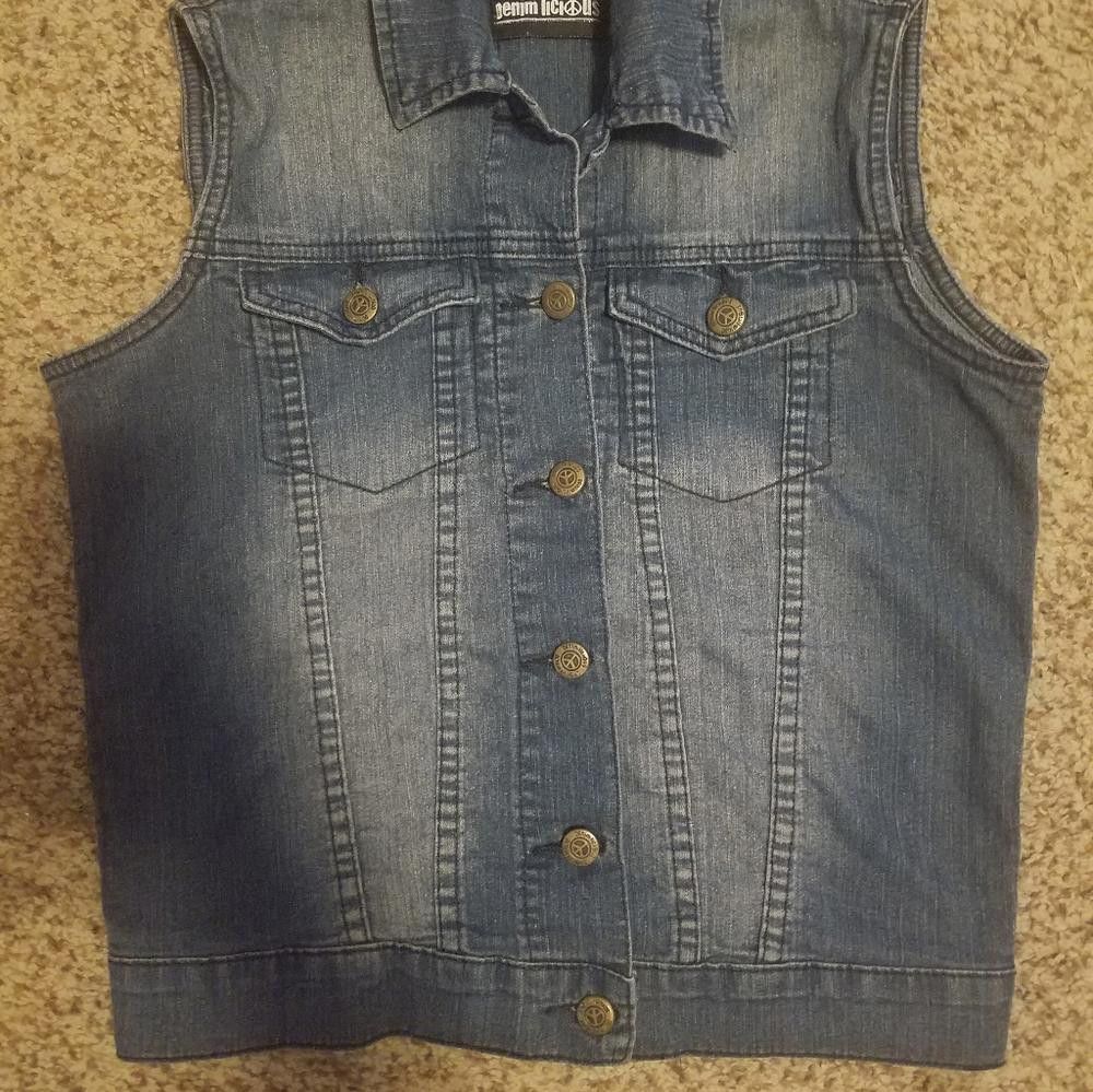 Designer Denim Licious Size Medium Denim Vest Size M / US 6-8 / IT 42-44 - 2 Thumbnail