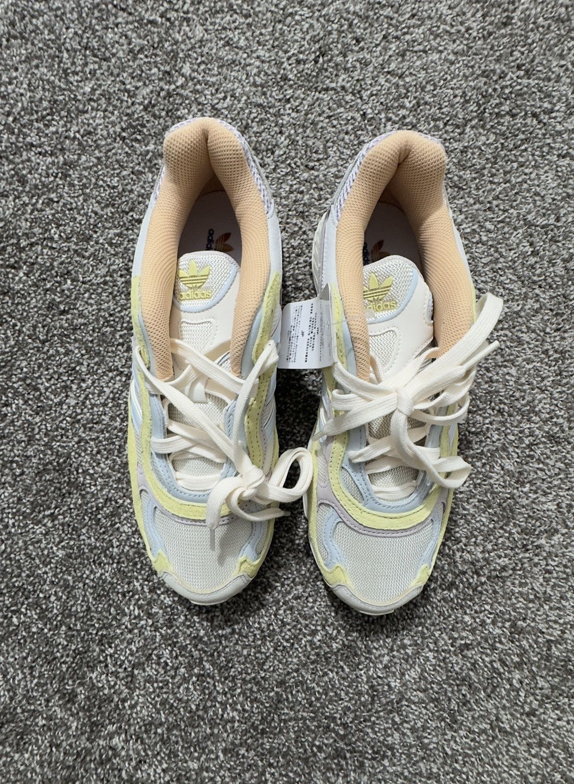 Adidas New Adidas special edition Temper Run size US 9.5 Size US 9 / EU 42 - 7 Thumbnail