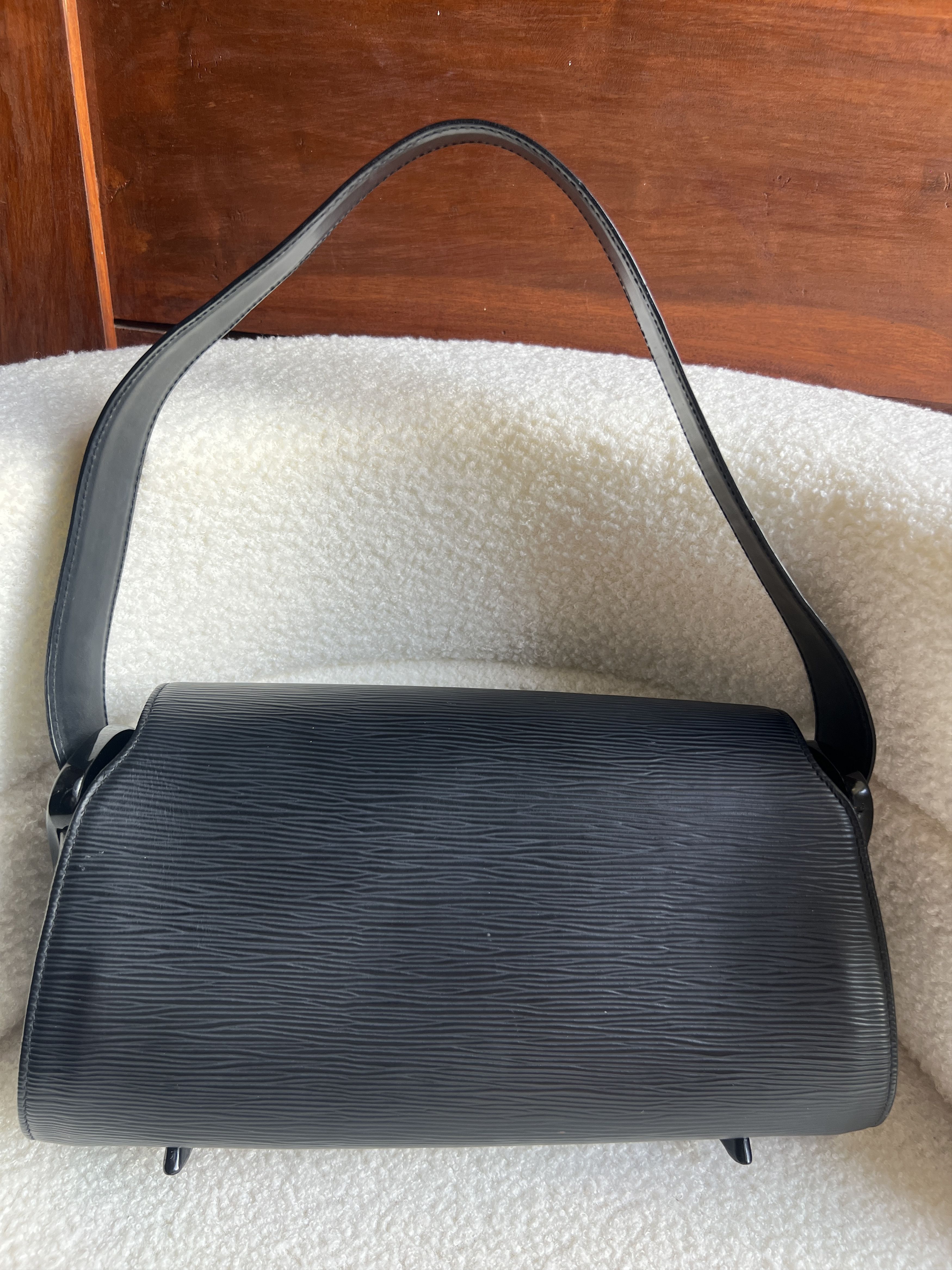 Louis Vuitton Louis Vuitton Epi Nocturne GM Size ONE SIZE - 2 Thumbnail