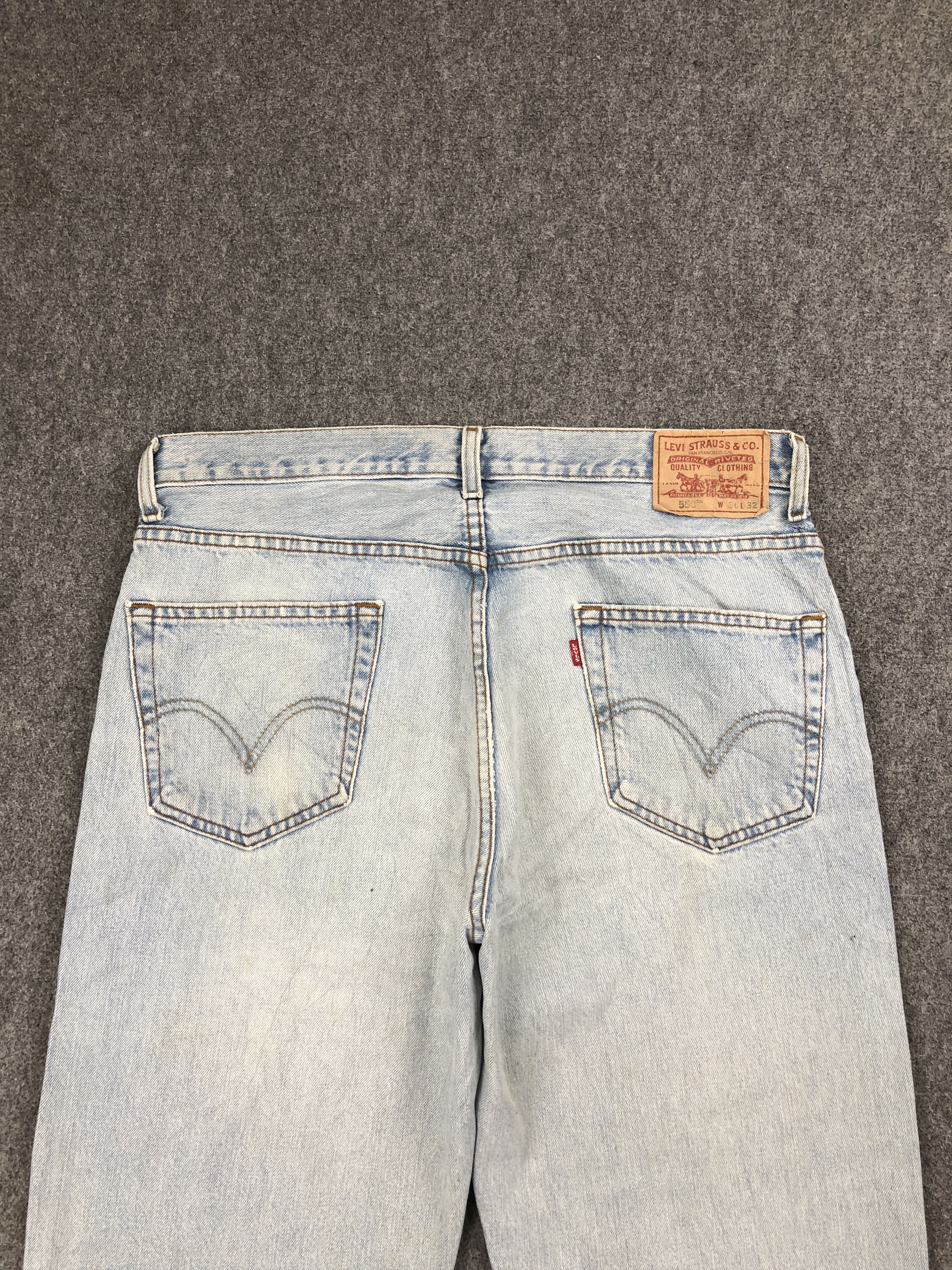 Levi's Light Washed Vintage Levis 550 Jeans DP2520 Size US 35 - 4 Thumbnail