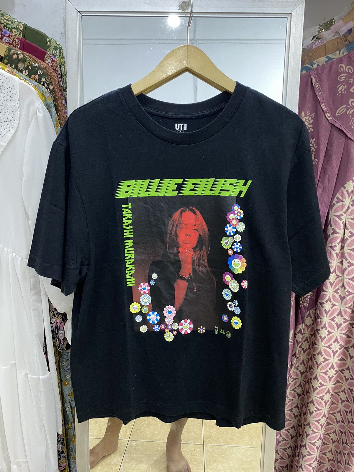 Billie Eilish × Takashi Murakami Uniqlo X Billie Eilish X Takshi Murakami tee Size US L / EU 52-54 / 3 - 1 Thumbnail