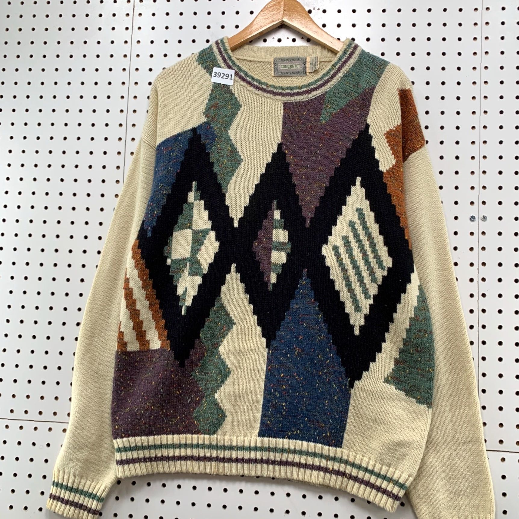Vintage VINTAGE Concrete Knit Sweater Mens Medium Beige Acrylic Crew Neck Argyle 21.5x28 Pullover 90s Mens Size US M / EU 48-50 / 2 - 3 Thumbnail