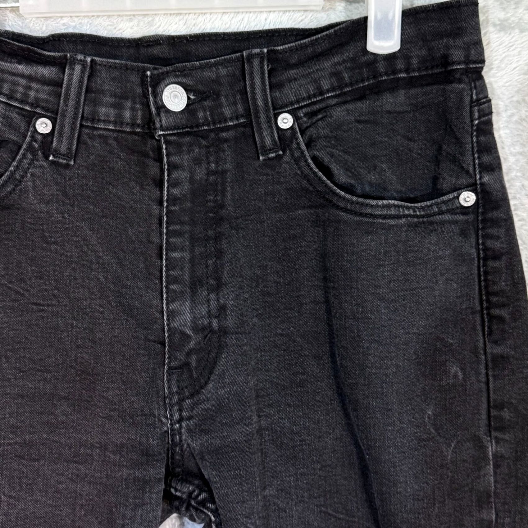 Levi's Levi’s 514 Men’s Jeans Black Denim Mid-Rise Straight Leg 33 x 30 Vintage No Size US 33 - 4 Thumbnail