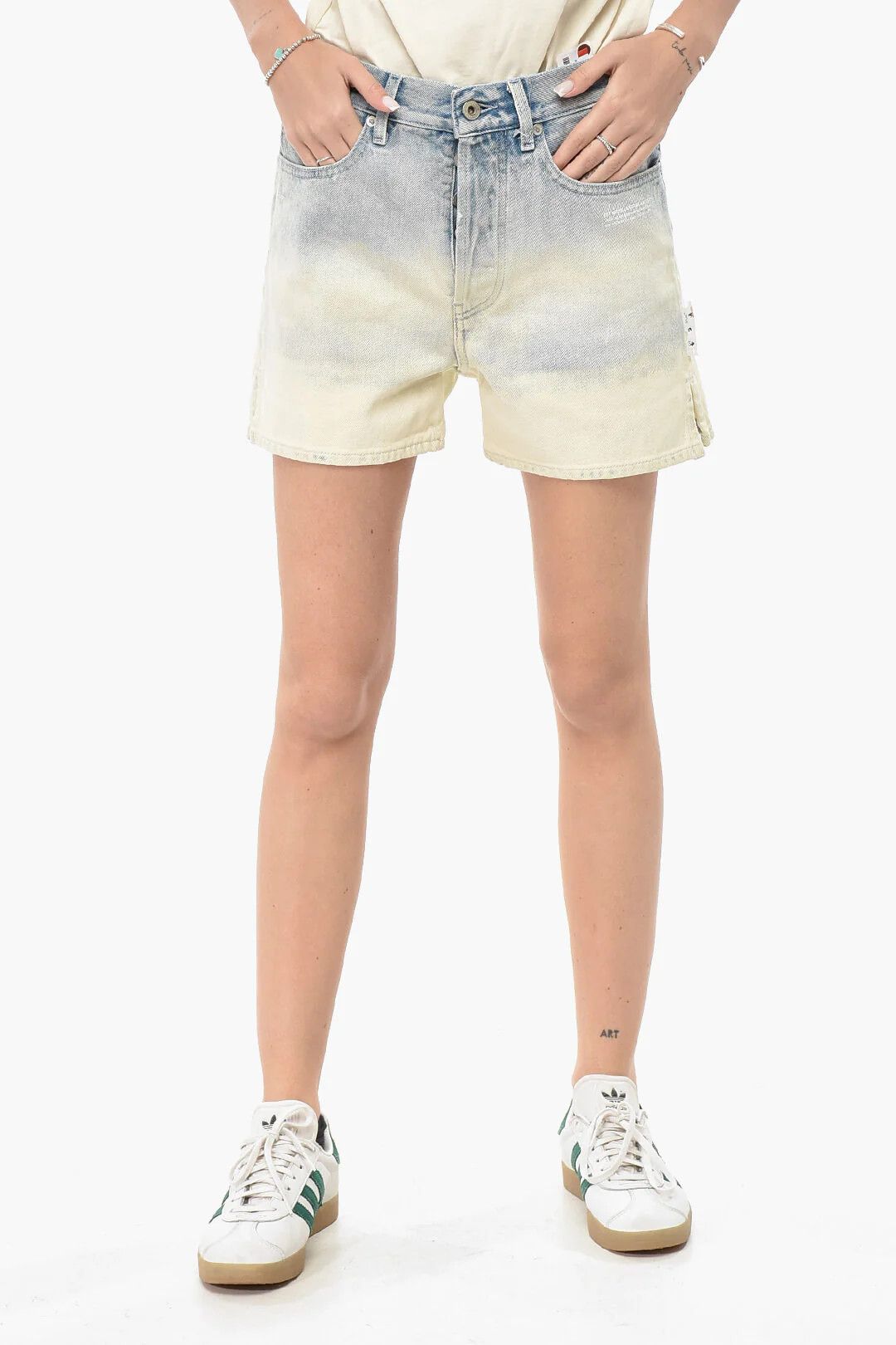 Off-White og1mm0426 Denim Degradé 5-Pocket Short in Light Blue Size 26" / US 2 / IT 38 - 1 Thumbnail