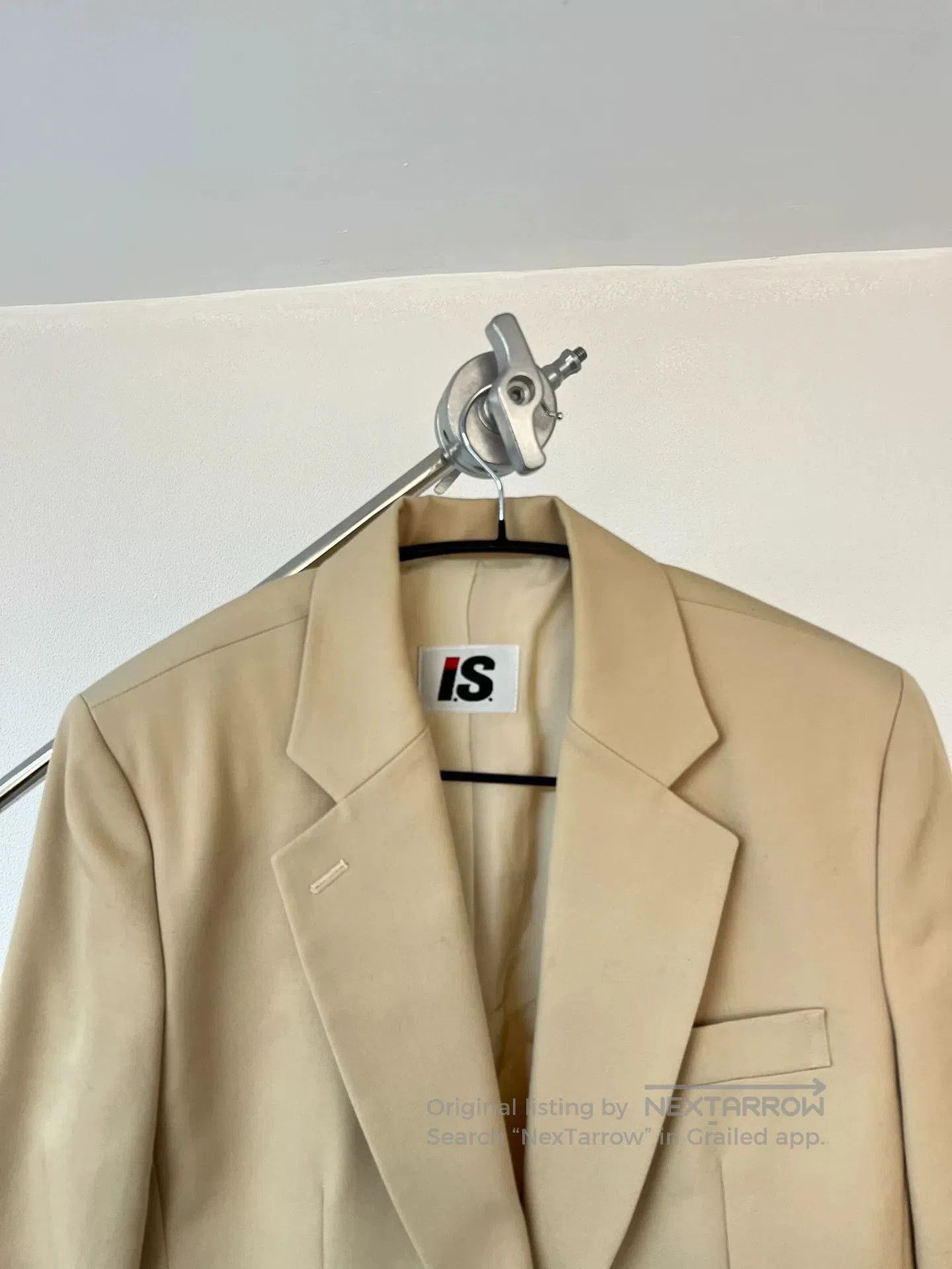 Issey Miyake Issey Miyake Beige Shoulder Pad Blazer. Size US M / EU 48-50 / 2 - 3 Thumbnail
