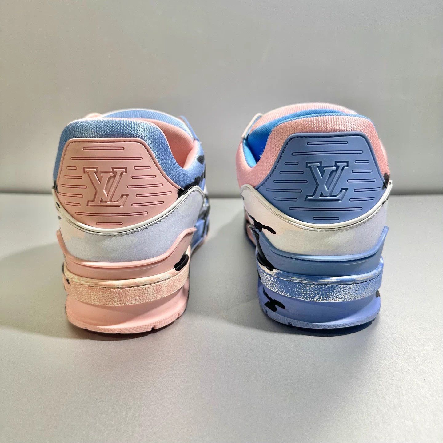 Louis Vuitton LV Trainer Artist Bicolour us8/eu42 Size US 9 / EU 42 - 5 Thumbnail