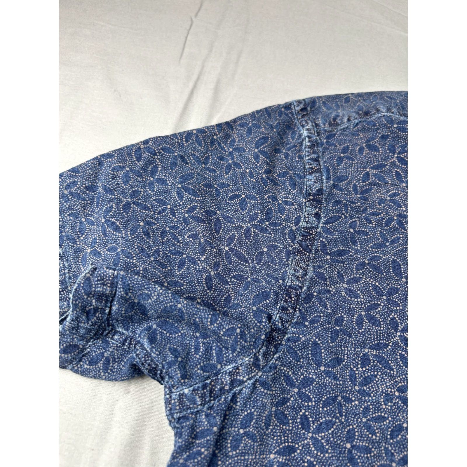 Faherty Faherty Shirt Mens Medium Blue Chambray Floral Button-Down Short Sleeve Hawaiian Size US M / EU 48-50 / 2 - 4 Thumbnail
