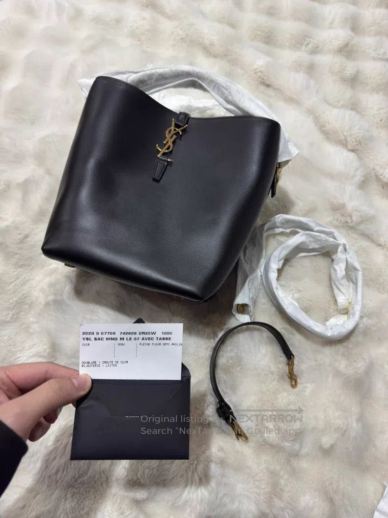 Saint Laurent Paris Saint Laurent Paris Large Black Gold Leather Bucket Bag Size ONE SIZE - 2 Thumbnail