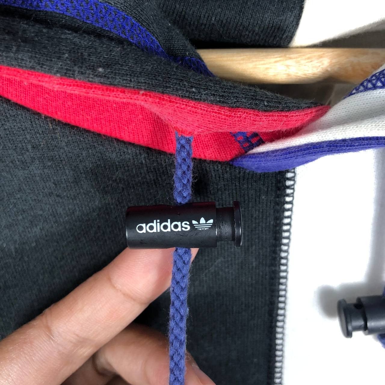 Adidas Vintage Adidas Sweatshirt Hoodies Size US L / EU 52-54 / 3 - 9 Thumbnail