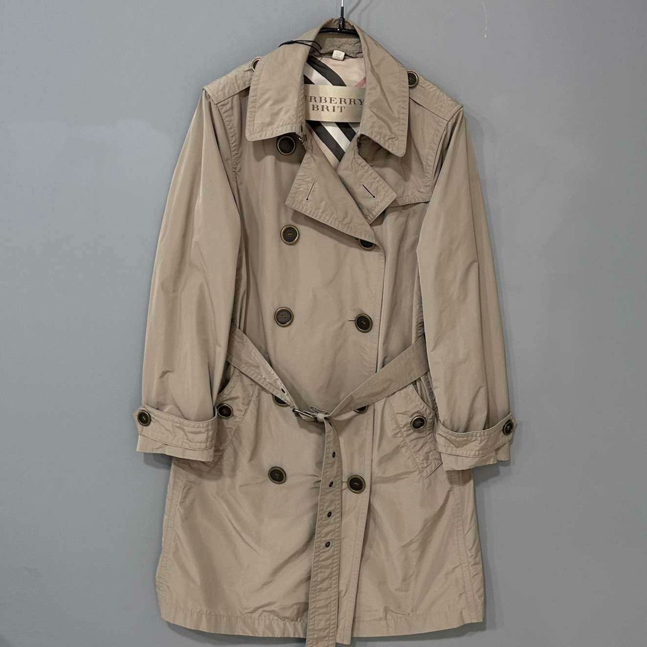 Burberry Burberry Nylon Coat XL Women Size XL / US 12-14 / IT 48-50 - 1 Thumbnail