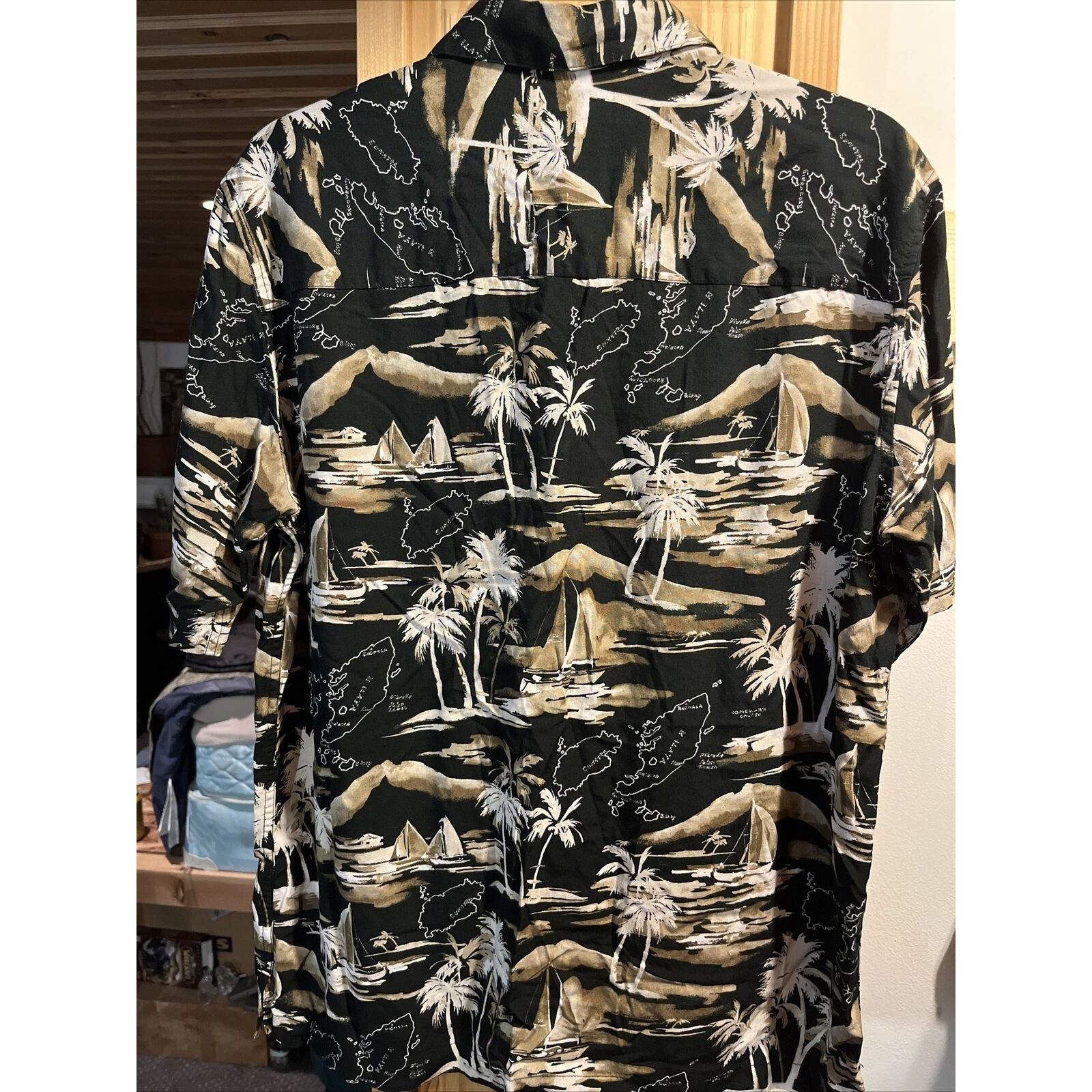 Other Crazy Horse Men's M Black Floral Button Rayon Hawaiian Shirt Size US M / EU 48-50 / 2 - 9 Thumbnail