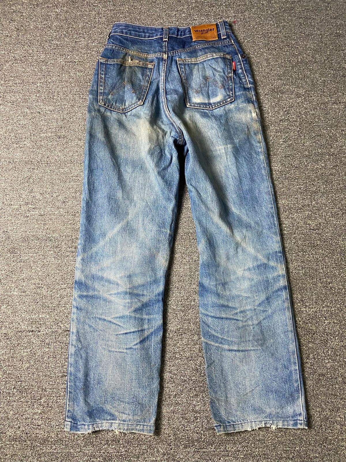 Wrangler Vintage WRANGLER GALS Distressed Denim Jeans (132) Size US 26 / EU 42 - 2 Thumbnail