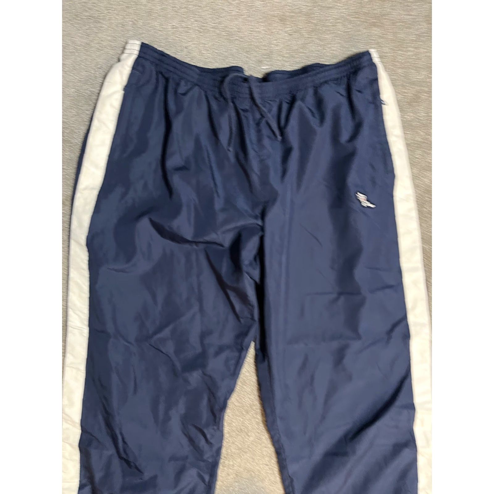 American Eagle Outfitters American Eagle Outfitters Womens Windbreaker Capri Cropped Pants XL Navy Blue Geometric Pattern Logo Pockets Casual Workwear Size 40" / US 18 - 2 Thumbnail