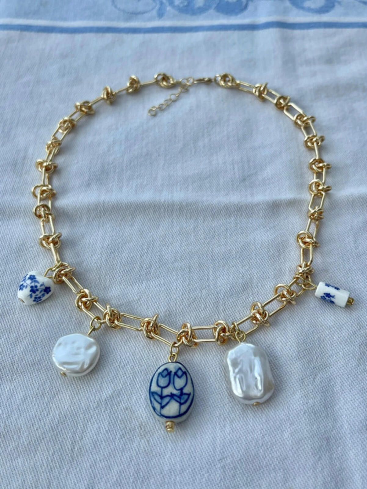 Other Gold plated blue white floral pearl porcelain charm necklace Size ONE SIZE - 2 Thumbnail