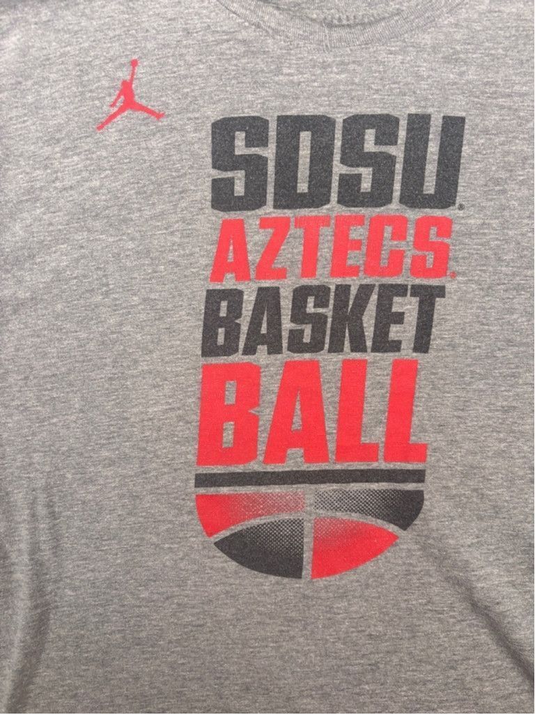 Nike Men's Nike SDSU Aztecs Basketball T-Shirt XL Gray Size US XL / EU 56 / 4 - 1 Thumbnail