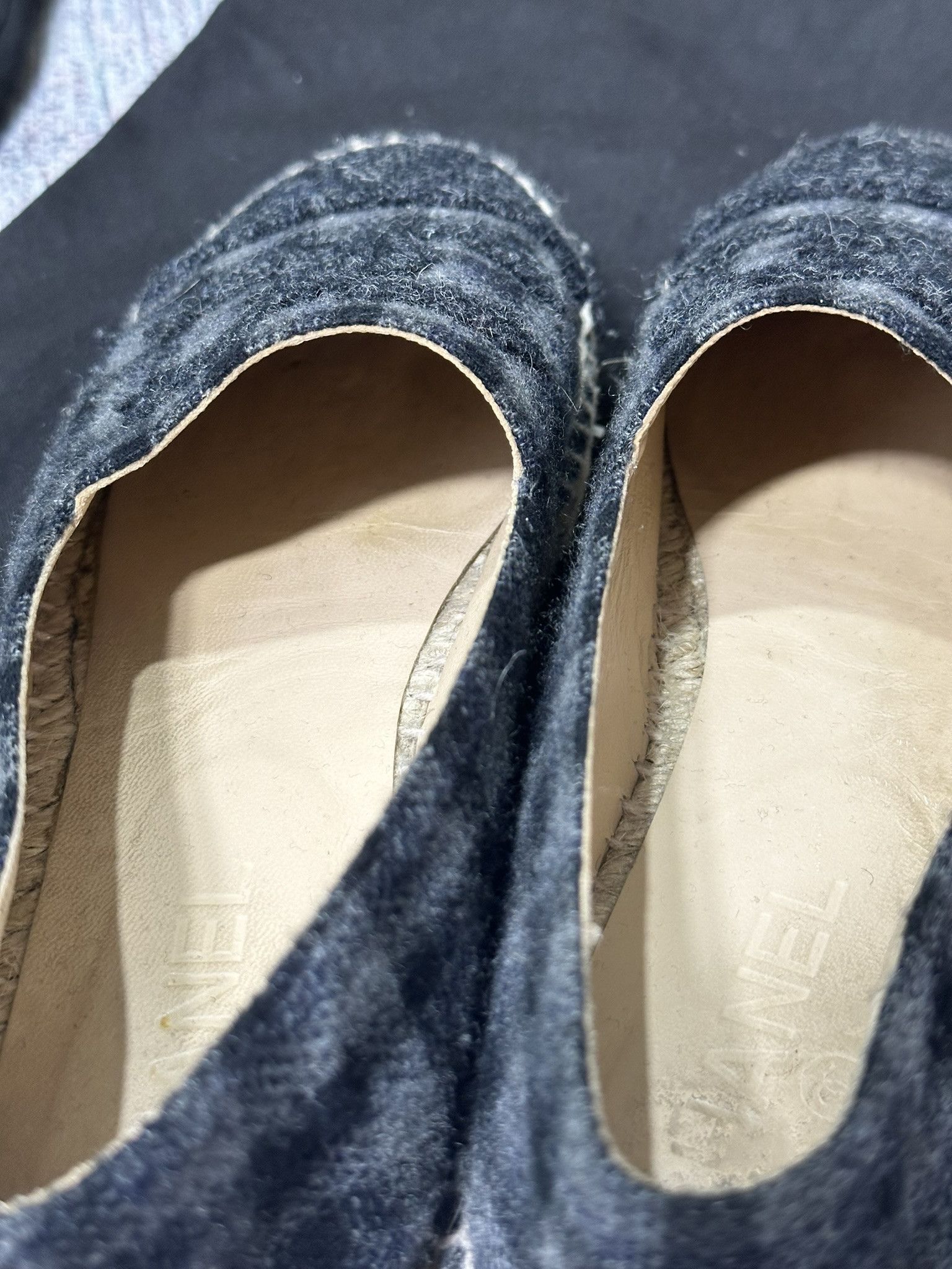 Chanel Chanel Espadrilles Flannel CC Logo Gray Wedge Shoes Size US 7 / IT 37 - 10 Thumbnail