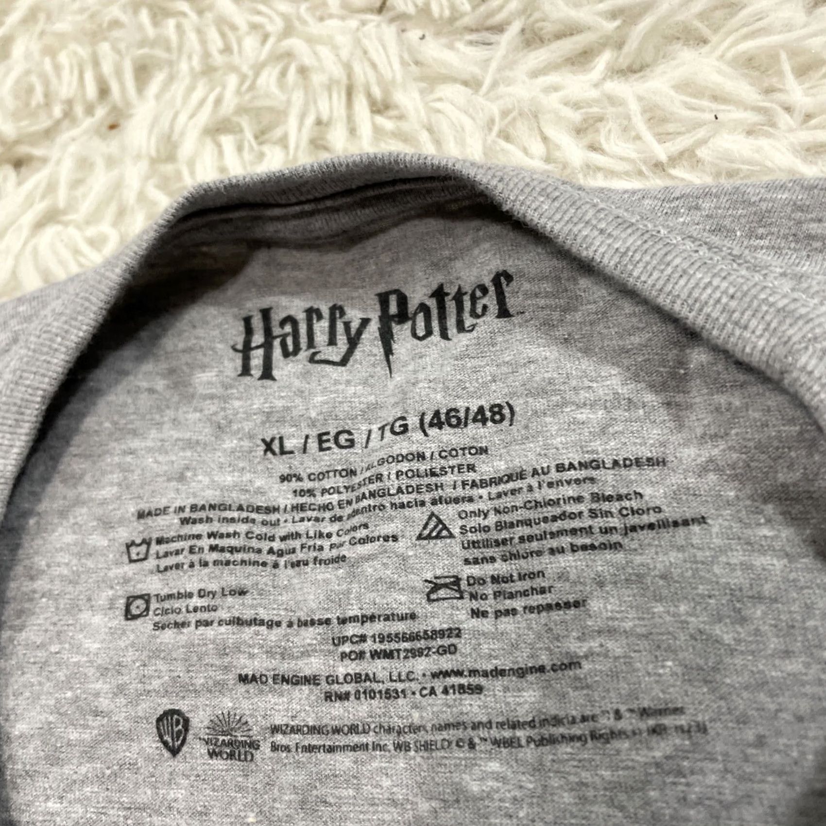 Vintage HARRY POTTER HERBOLOGY Shirt Men XL Gray Hogwarts Mandrake XL 46 48 Graphic Print Logo Crew Neck Short Sleeve Cotton Regular Size US XL / EU 56 / 4 - 7 Thumbnail