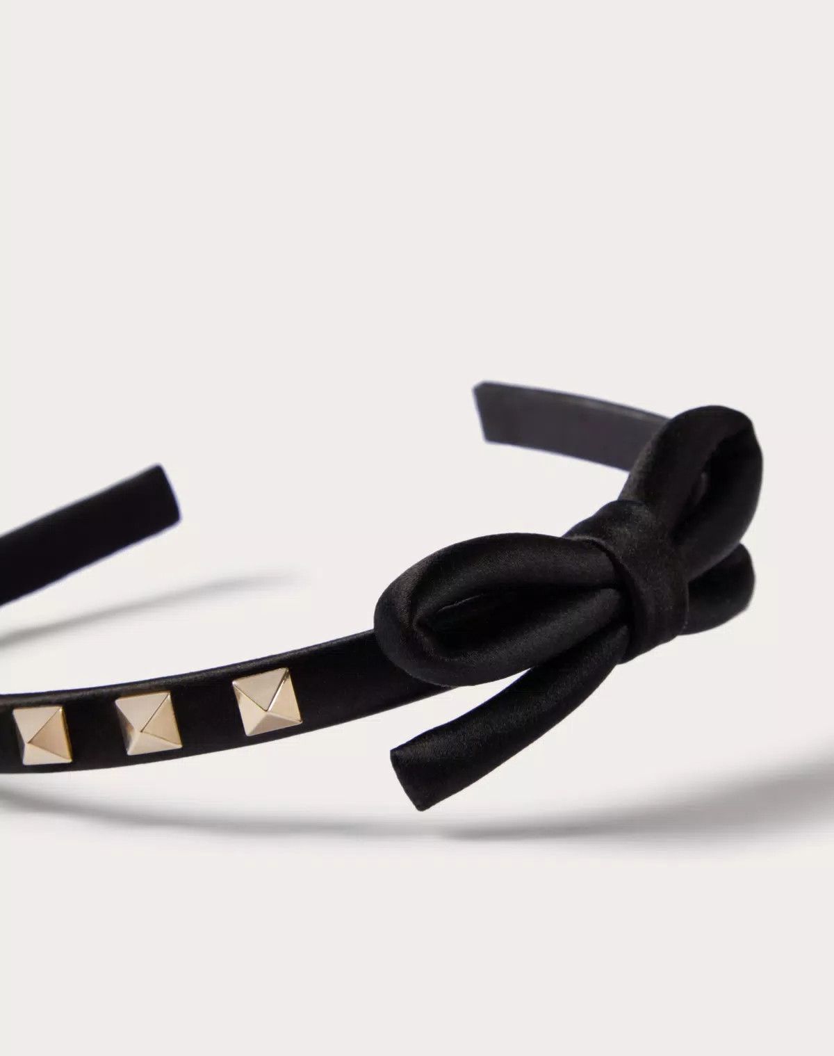 Valentino oc11z0725 Size:OS/Rockstud Satin And Metal Headband in Black Size ONE SIZE - 2 Thumbnail