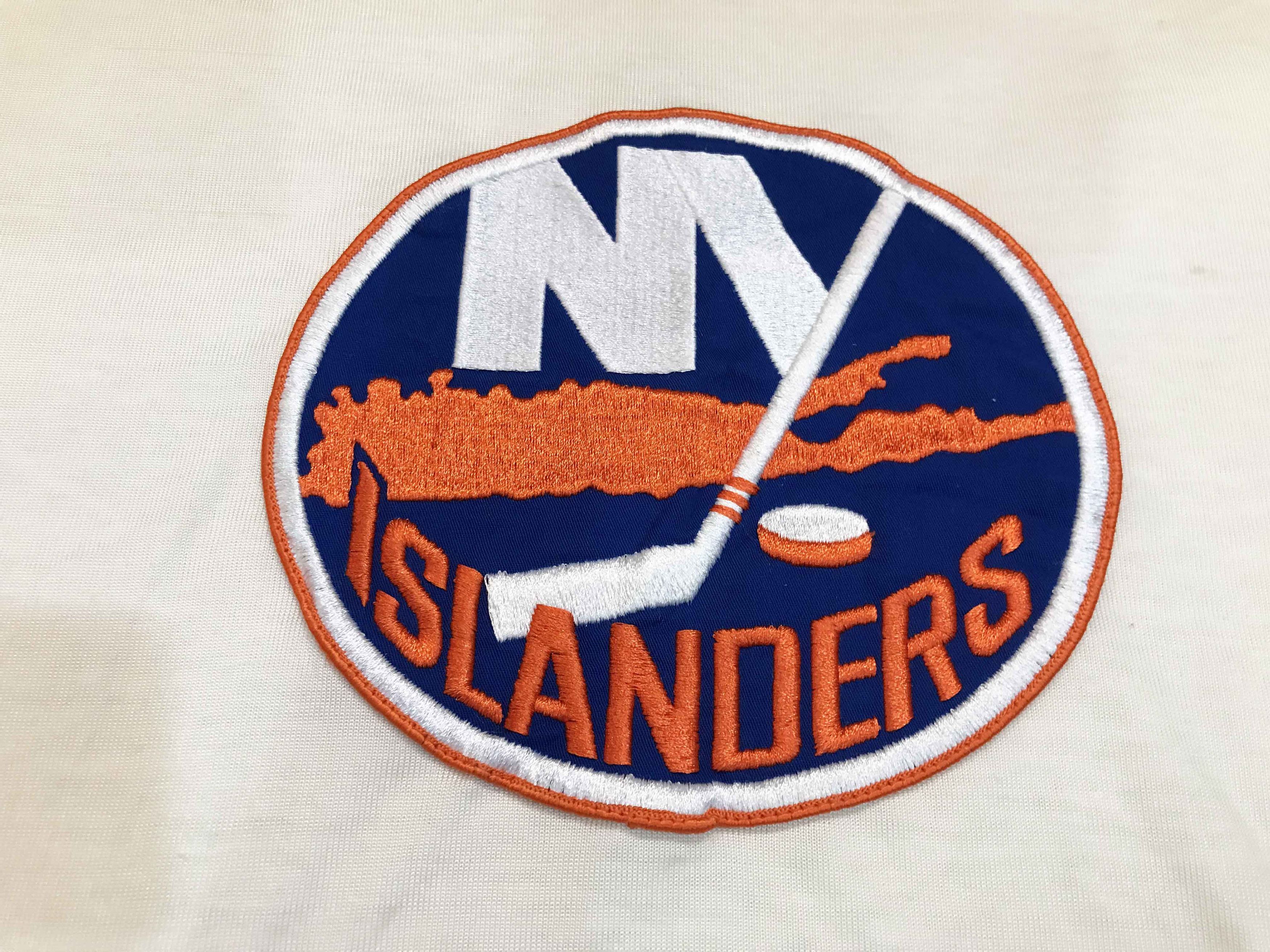 NHL × Vintage Vintage Sandow New York Islanders NHL Hockey Jersey Size US S / EU 44-46 / 1 - 2 Thumbnail