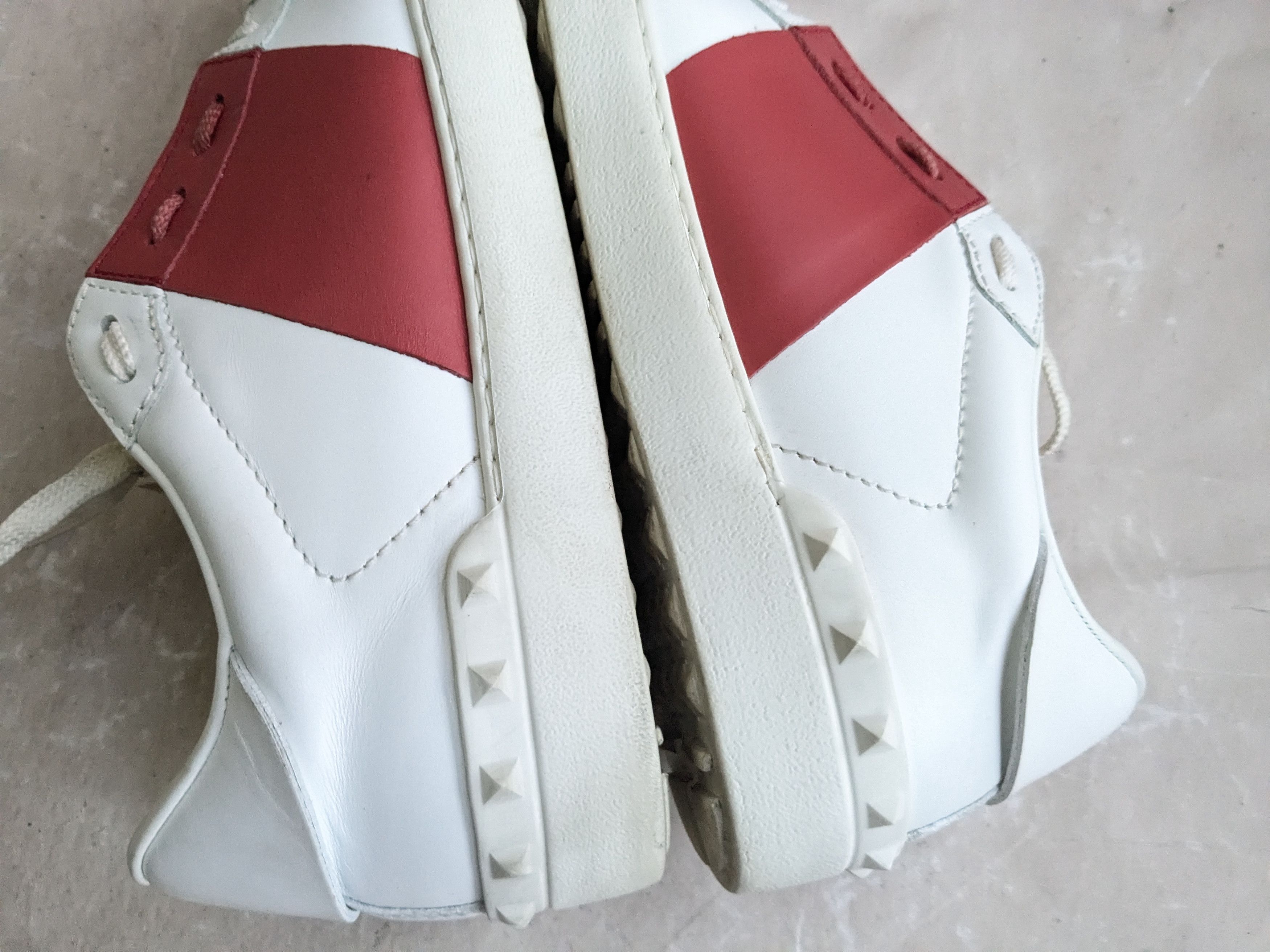 Valentino Valentino Rockstud Sneakers 9 42 Red White Low Tops Size US 9 / EU 42 - 9 Thumbnail