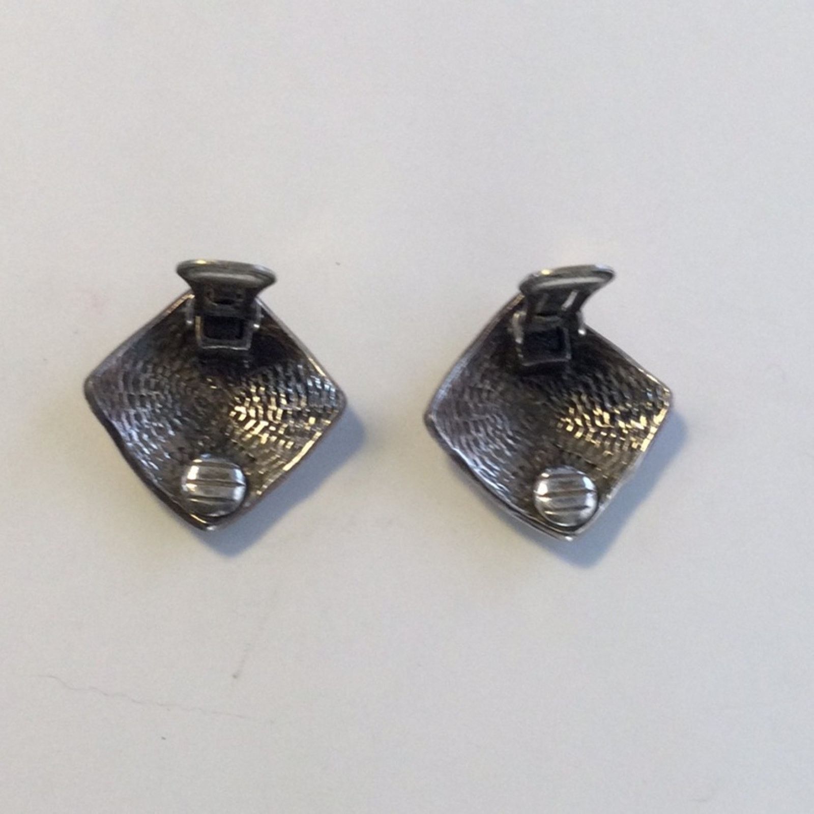 Other Vintage Mondernist Silver Tone Tribal Aztec Clip-On Earrings Size ONE SIZE - 5 Thumbnail