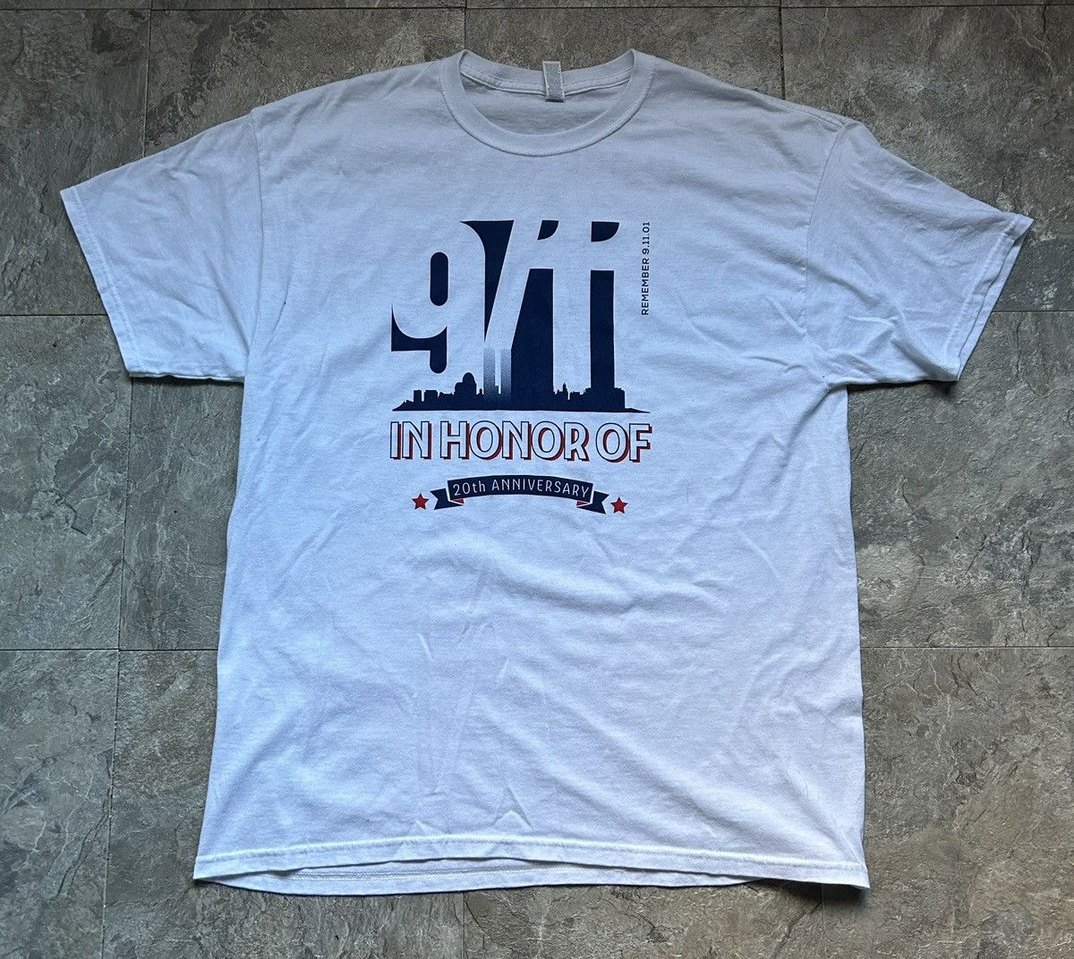Vintage 9/11 TEE Size US XL / EU 56 / 4 - 1 Thumbnail
