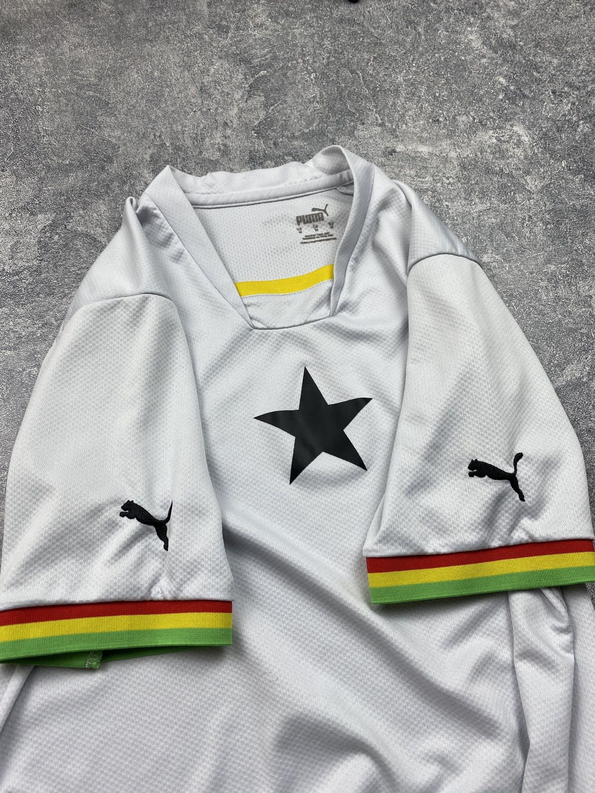 Puma × Vintage Puma Ghana soccer jersey Size US M / EU 48-50 / 2 - 5 Thumbnail