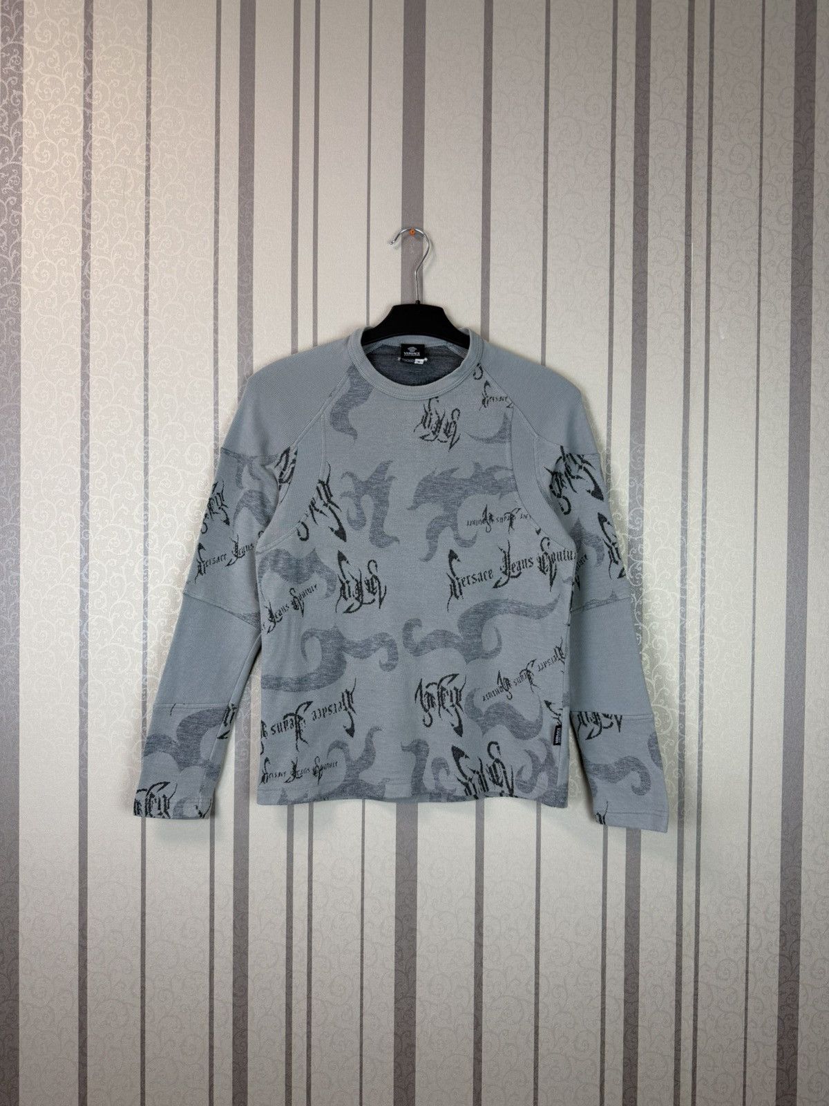 Versace Jeans Couture Archive Versace Jeans Couture All-over Logo Longsleeve Size S / US 4 / IT 40 - 1 Thumbnail