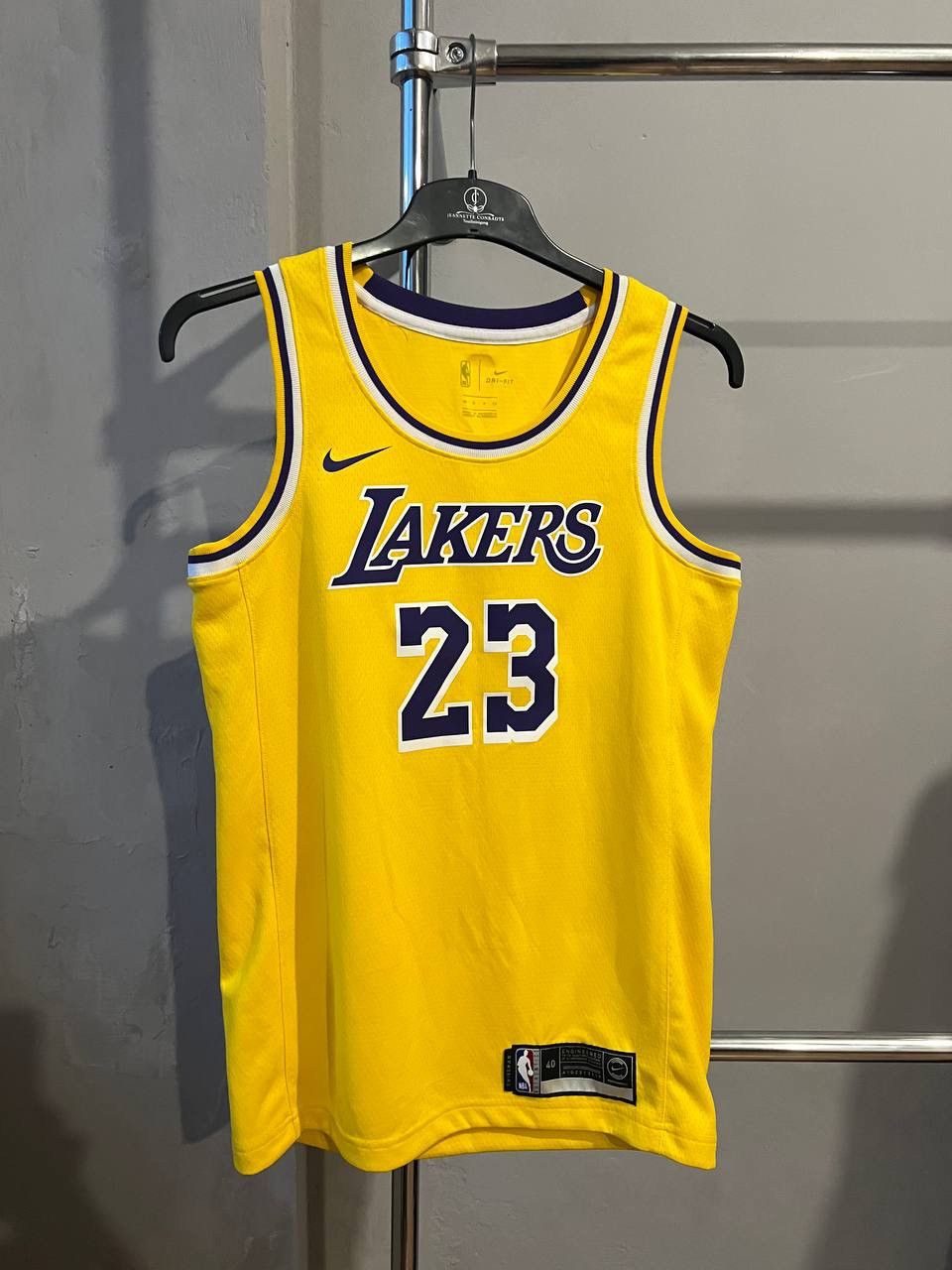 NBA 2020 LOS ANGELES LAKERS #23 JAMES LEBRON BASKETBALL JERSEY S Size US S / EU 44-46 / 1 - 3 Thumbnail