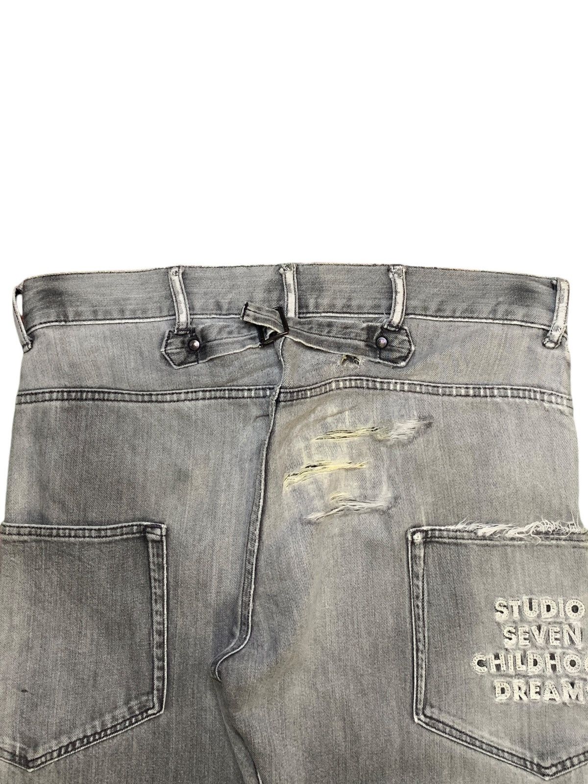 Japanese Brand Vintage Japanese Brand Buckle Back Cargo Baggy Jeans Size US 36 / EU 52 - 9 Thumbnail
