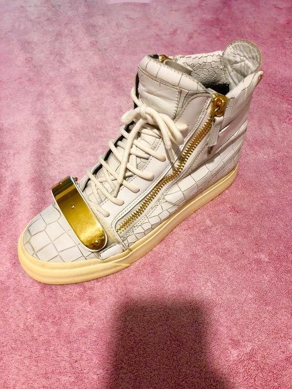 Giuseppe Zanotti Giuseppe Zanotti White Croc Metal Bar High-Tops, c.2012 Size US 6 / EU 39 - 6 Thumbnail