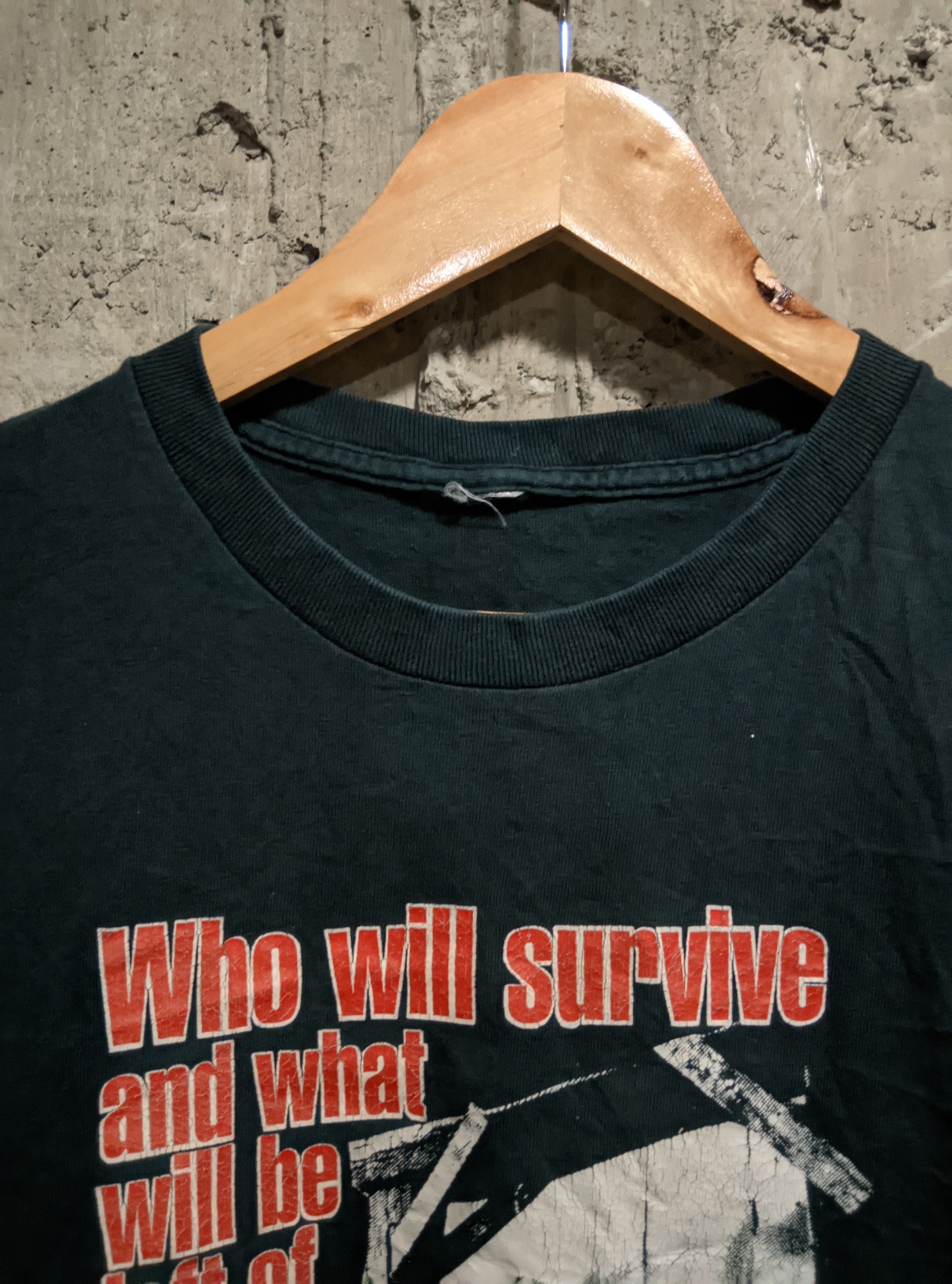 Vintage Vintage 2000s Texas chainsaw massacre horror movie tshirt Size US L / EU 52-54 / 3 - 4 Thumbnail