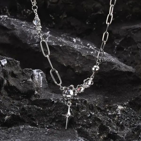 Jewelry Star Moonstone Necklaces Size ONE SIZE - 5 Thumbnail