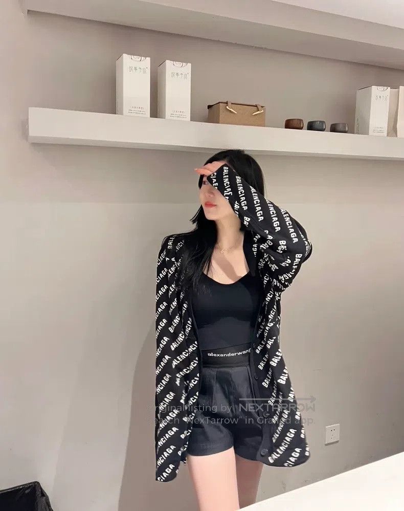 Balenciaga Balenciaga Black and white bulletproof print lettering log Size L / US 10 / IT 46 - 8 Thumbnail