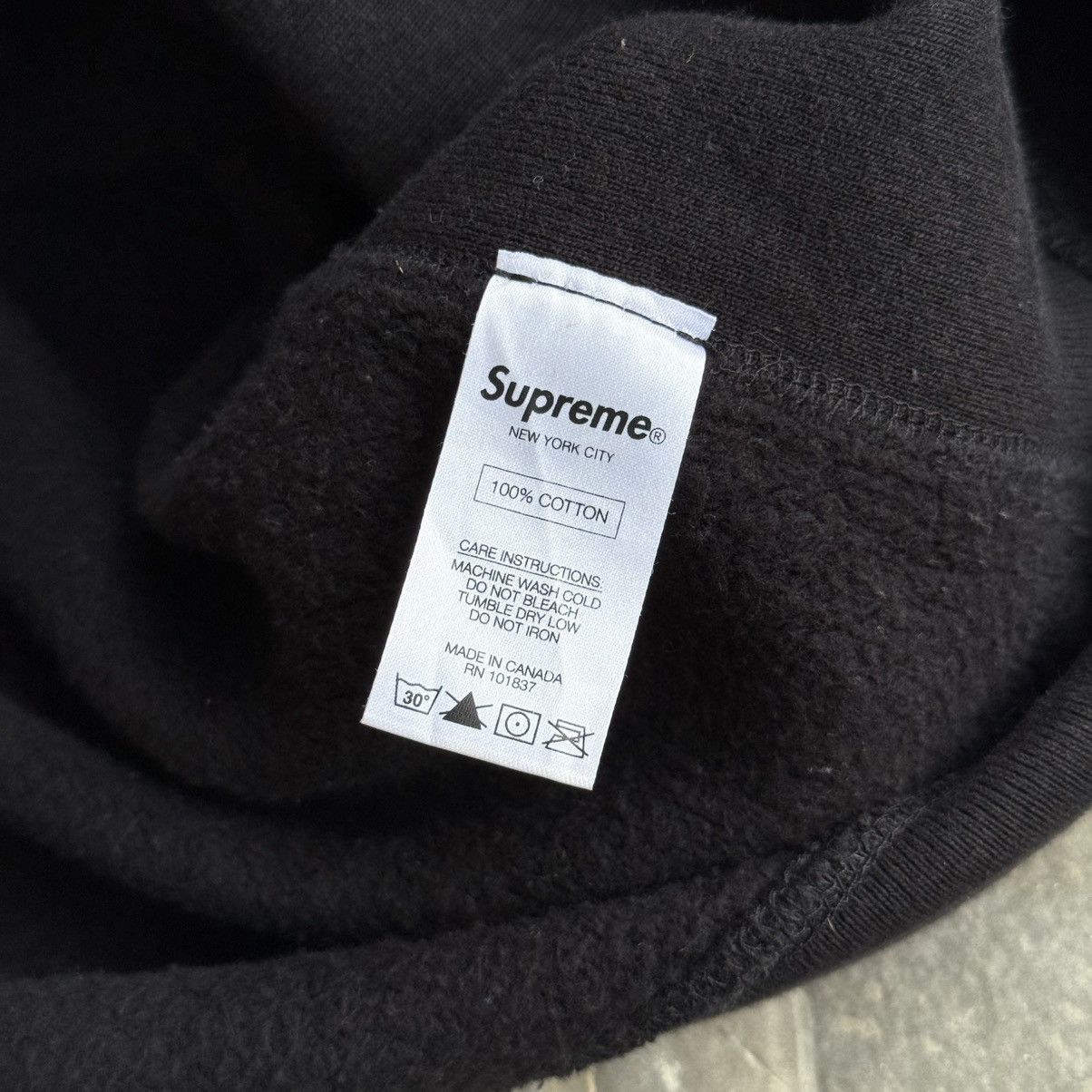 Supreme Supreme E.T ( Extra Teresstrial ) F/W 15 Rare Size US M / EU 48-50 / 2 - 8 Thumbnail