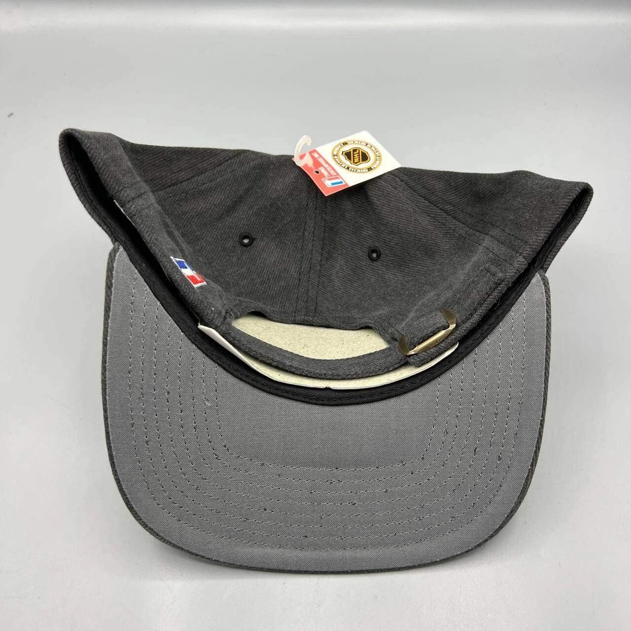Twins Enterprise Inc. × Vintage Pittsburgh Penguins Hat Men Twins Enterprise NHL Strap Back Size ONE SIZE - 4 Thumbnail