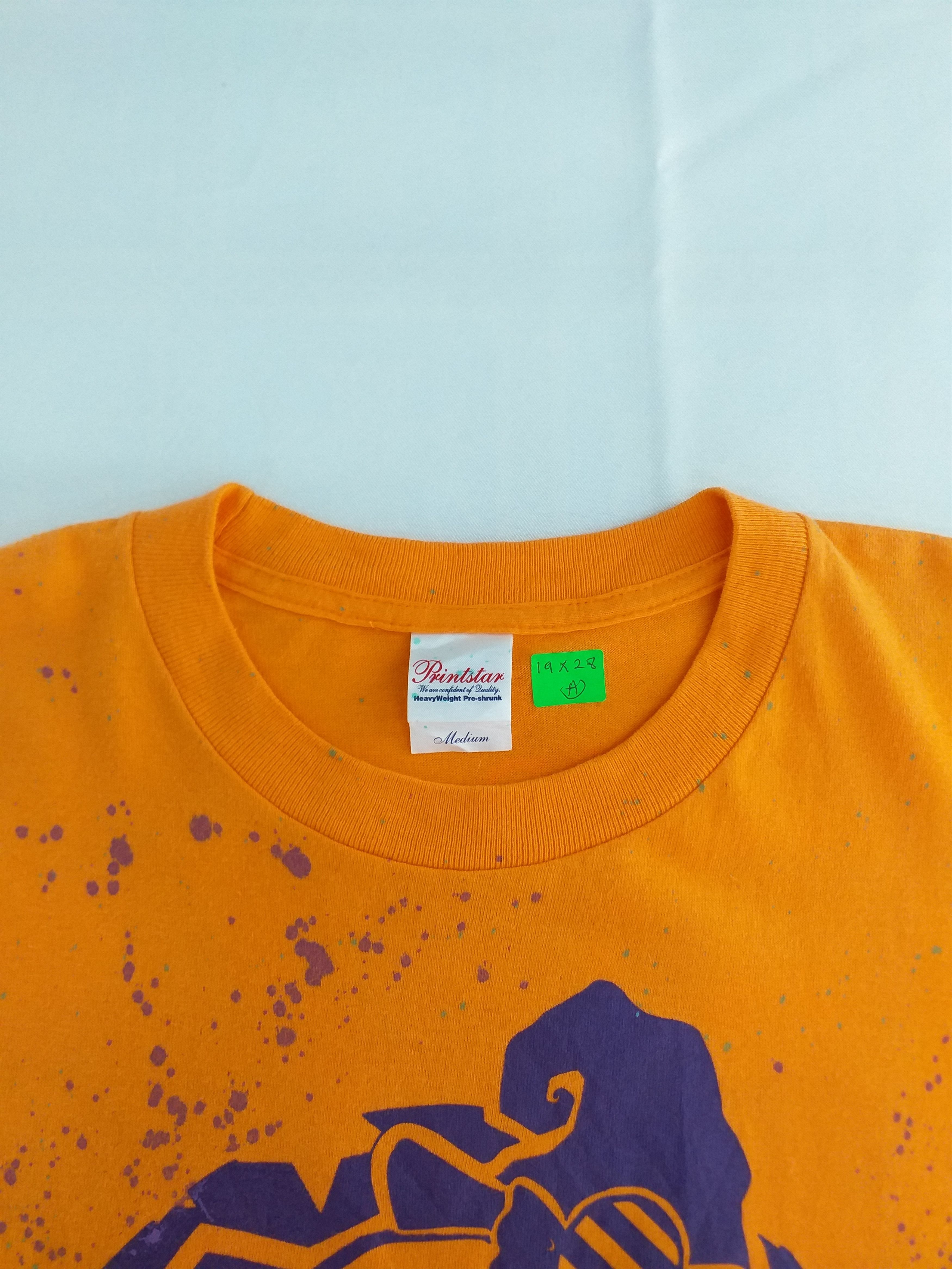 Japanese Brand Vintage Trick Or Treat Emoji Art T-shirt -A028 Size US M / EU 48-50 / 2 - 3 Thumbnail