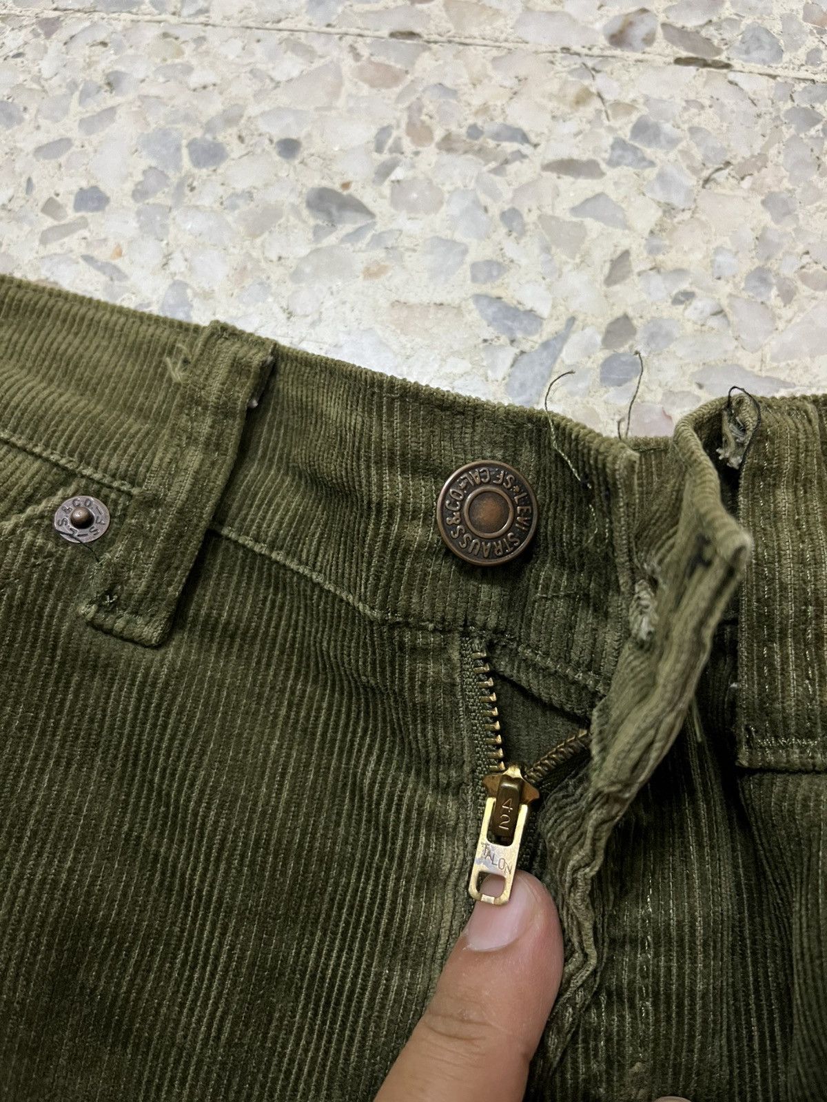 Levi's Vintage 80’s Levi’s 517 corduroy flared bootcut jeans Size US 32 / EU 48 - 9 Thumbnail