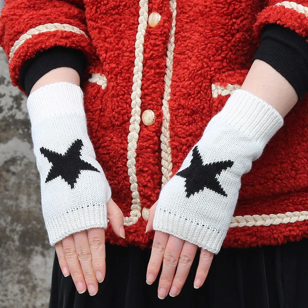 Other Knitted Warm Half Gloves Size ONE SIZE - 2 Thumbnail