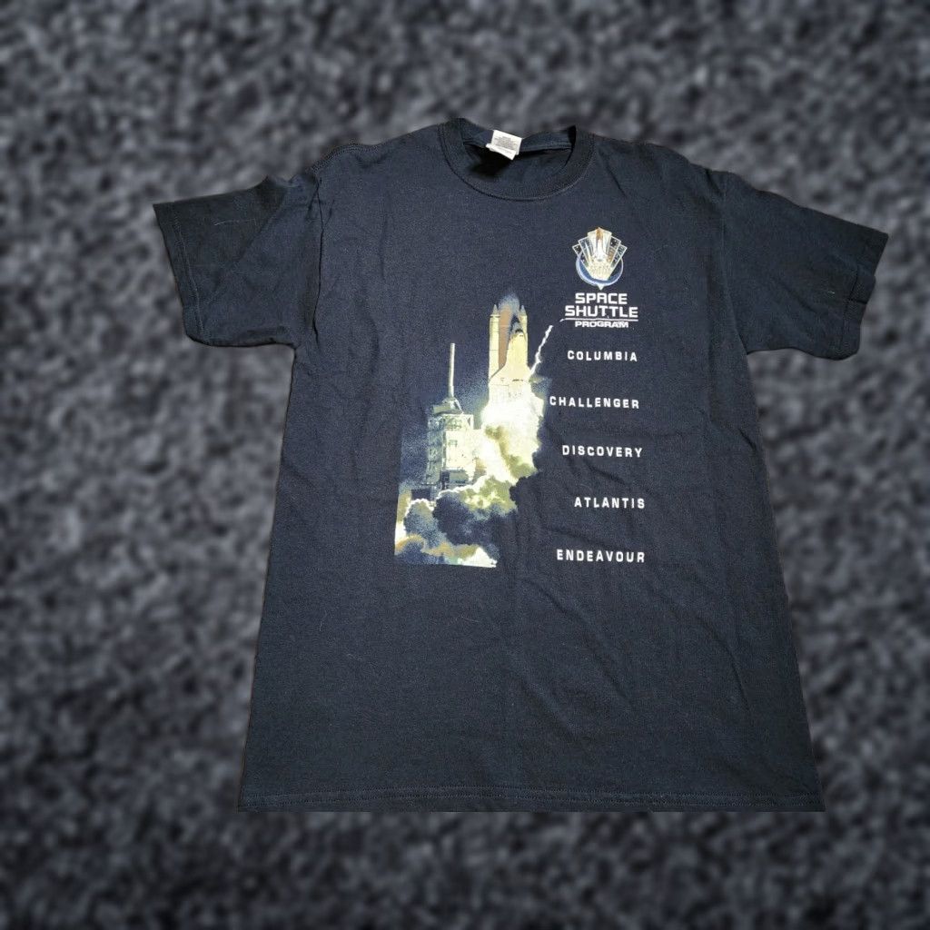 Gildan NASA Space Shuttle Program Missions Double-Sided T-Shirt Men's M Black Graphic Print Regular Fit Size US M / EU 48-50 / 2 - 1 Thumbnail
