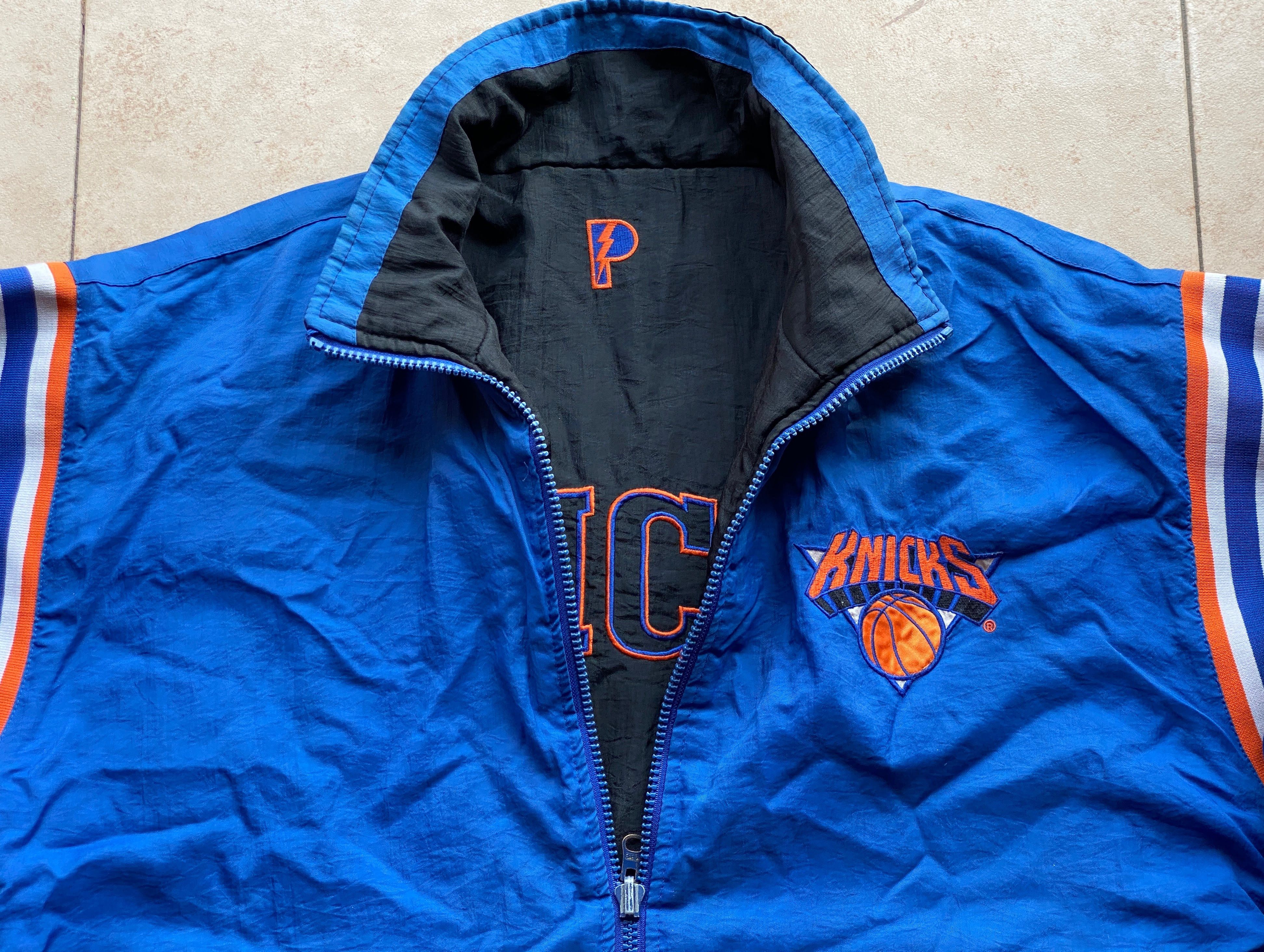 NBA New York Knicks 90s PRO Player puffer Reversible NBA vtg Size US XXL / EU 58 / 5 - 2 Thumbnail
