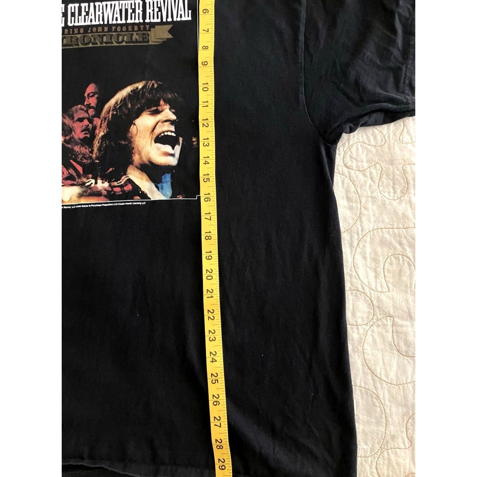 Gildan Creedence Clearwater Revival Chronicles T Shirt Greates Hits John Fogerty 2XL Black Gildan Mens Size US XXL / EU 58 / 5 - 5 Thumbnail