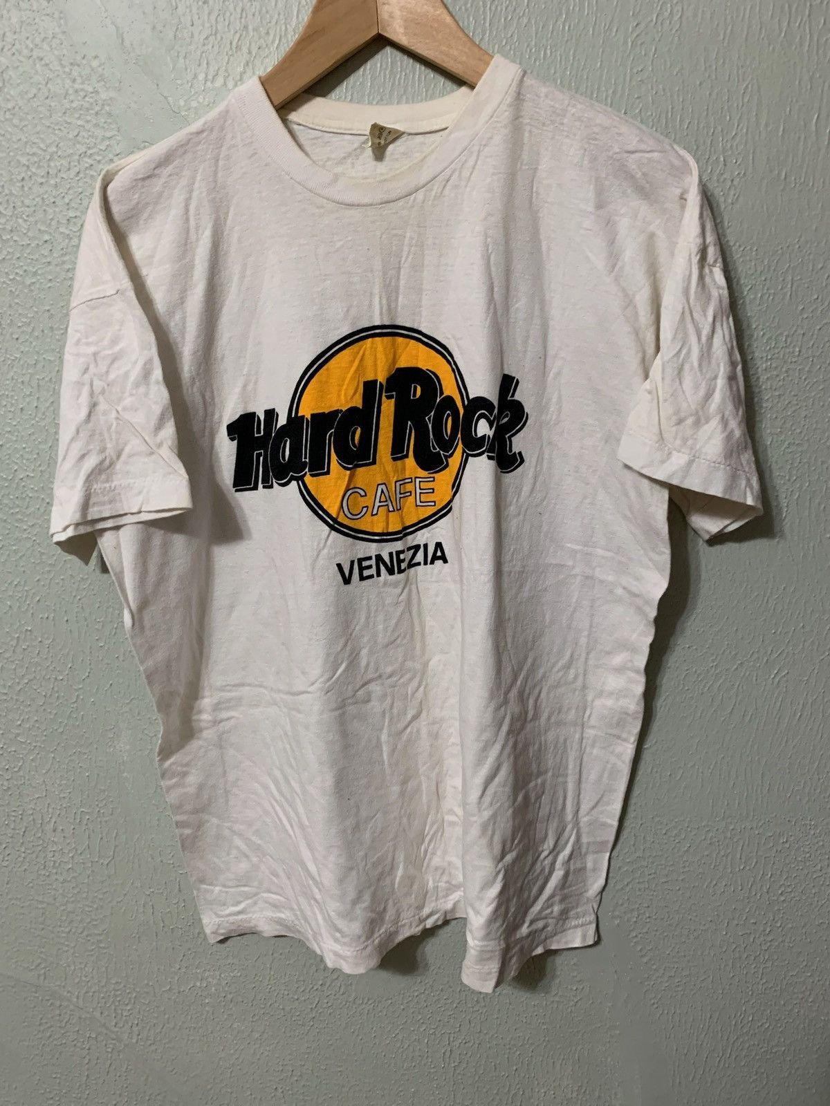 Vintage Vintage Hard Rock Cafe Venezia T-Shirt Size US L / EU 52-54 / 3 - 1 Thumbnail