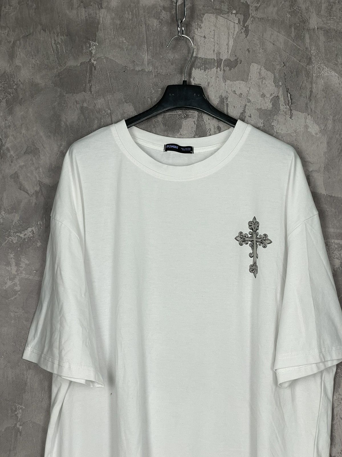 Affliction × Vintage Y2K Tapout Cross Logo Affliction Style Hype T Shirt Tee Size US XXL / EU 58 / 5 - 9 Thumbnail