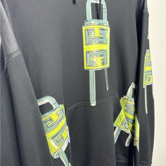 Givenchy Givenchy Oversized Hoodie 4G Lock Print Black Green Men’s La Size US L / EU 52-54 / 3 - 2 Thumbnail