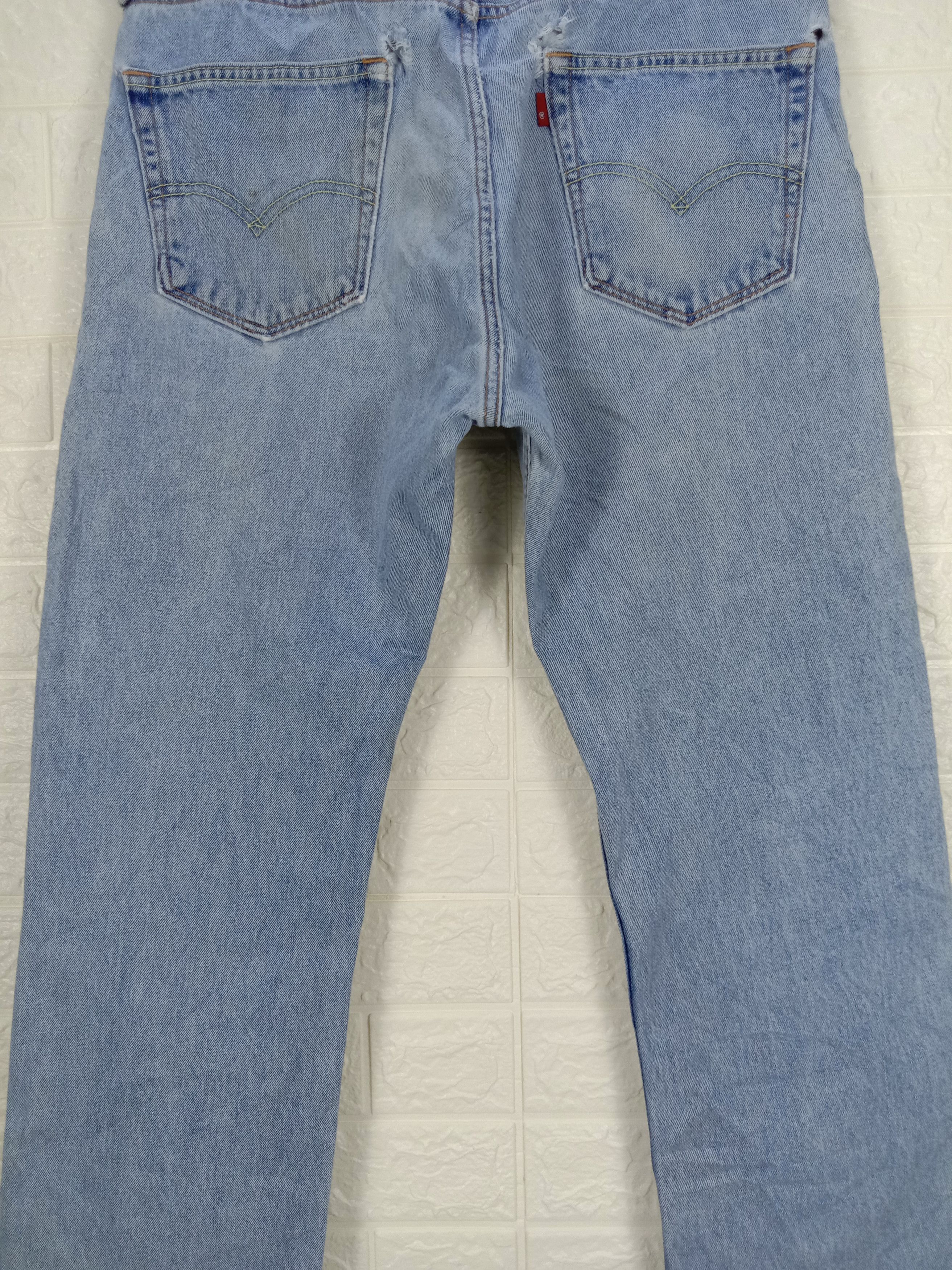 Levi's Vintage Levi's 505 Jeans Light Wash Distressed Denim Size US 34 / EU 50 - 7 Thumbnail
