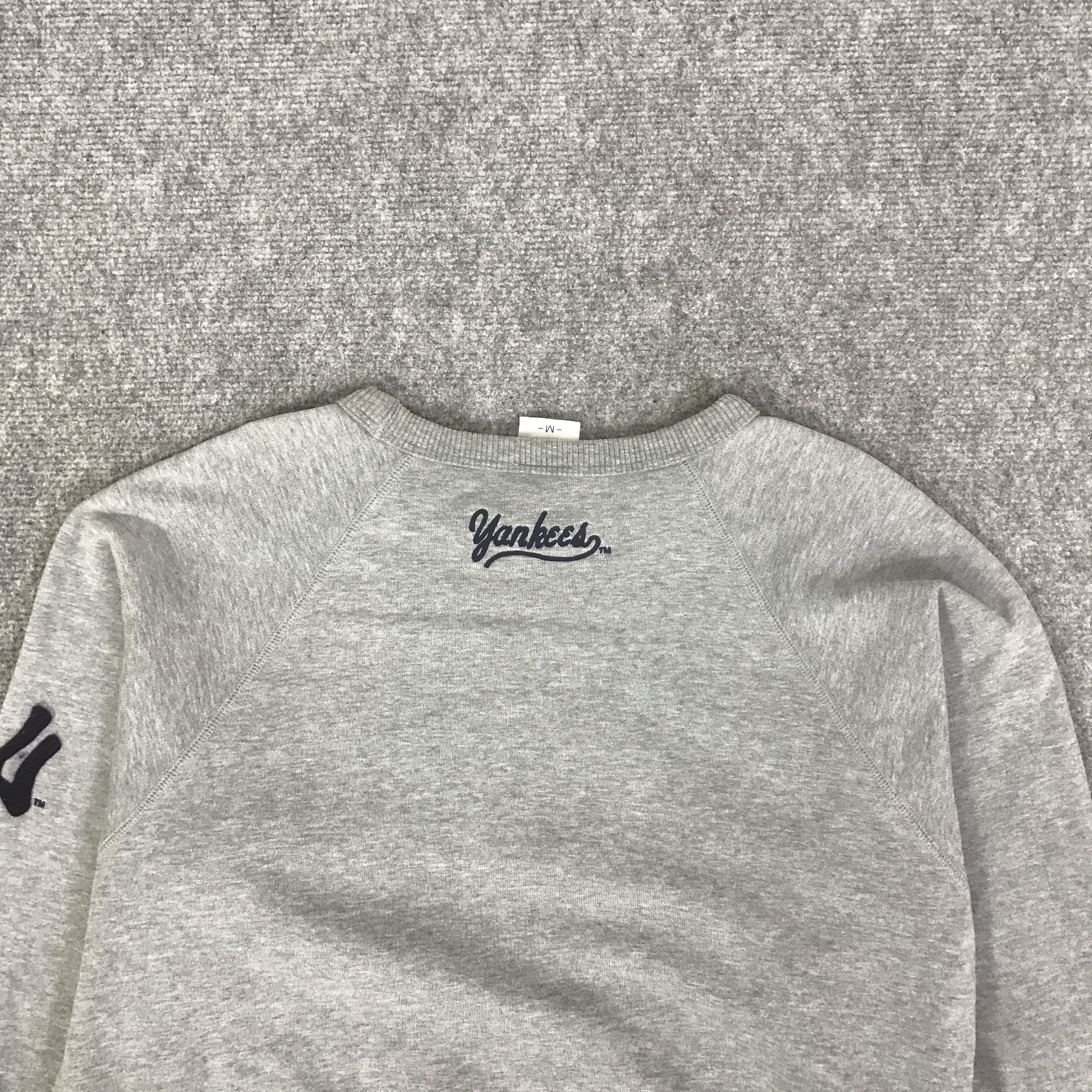 MLB Y2K NEW YORK BASEBALL SWEATSHIRT K126B20 Size US M / EU 48-50 / 2 - 4 Thumbnail